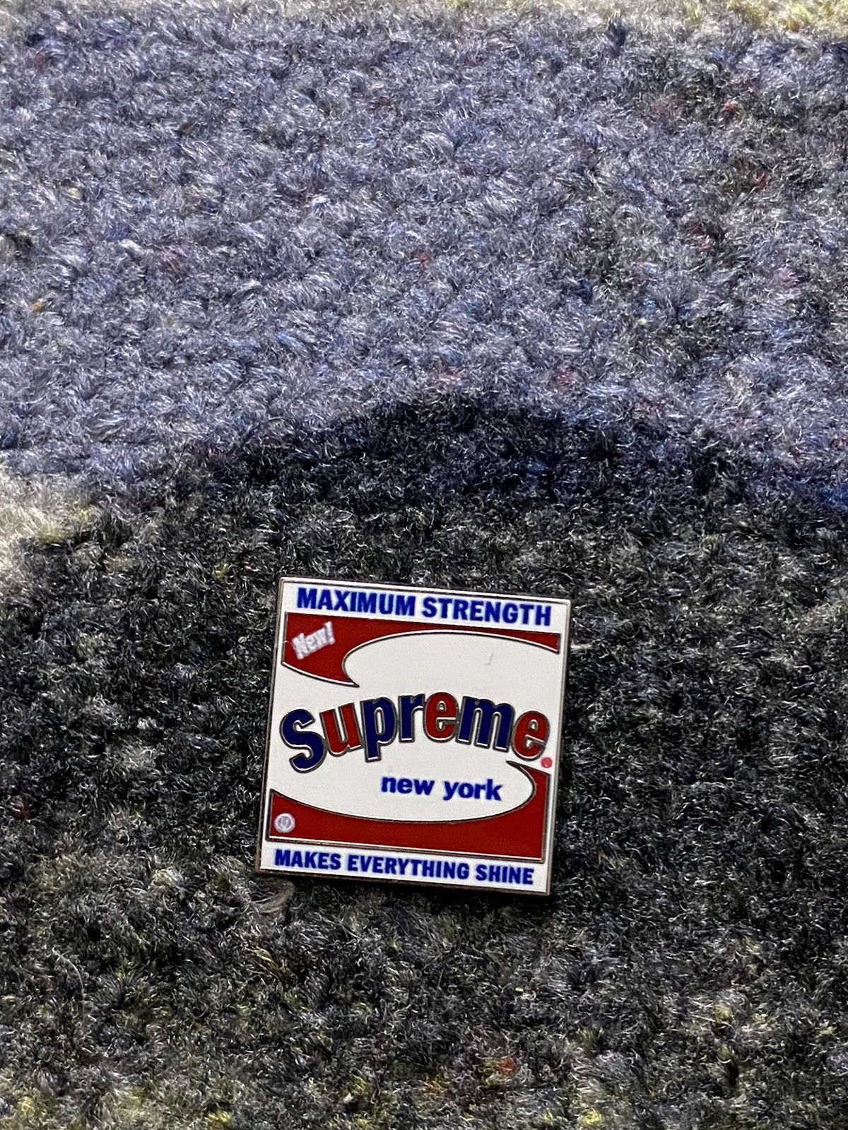 Supreme Supreme Shine Pin Size ONE SIZE - 2 Thumbnail