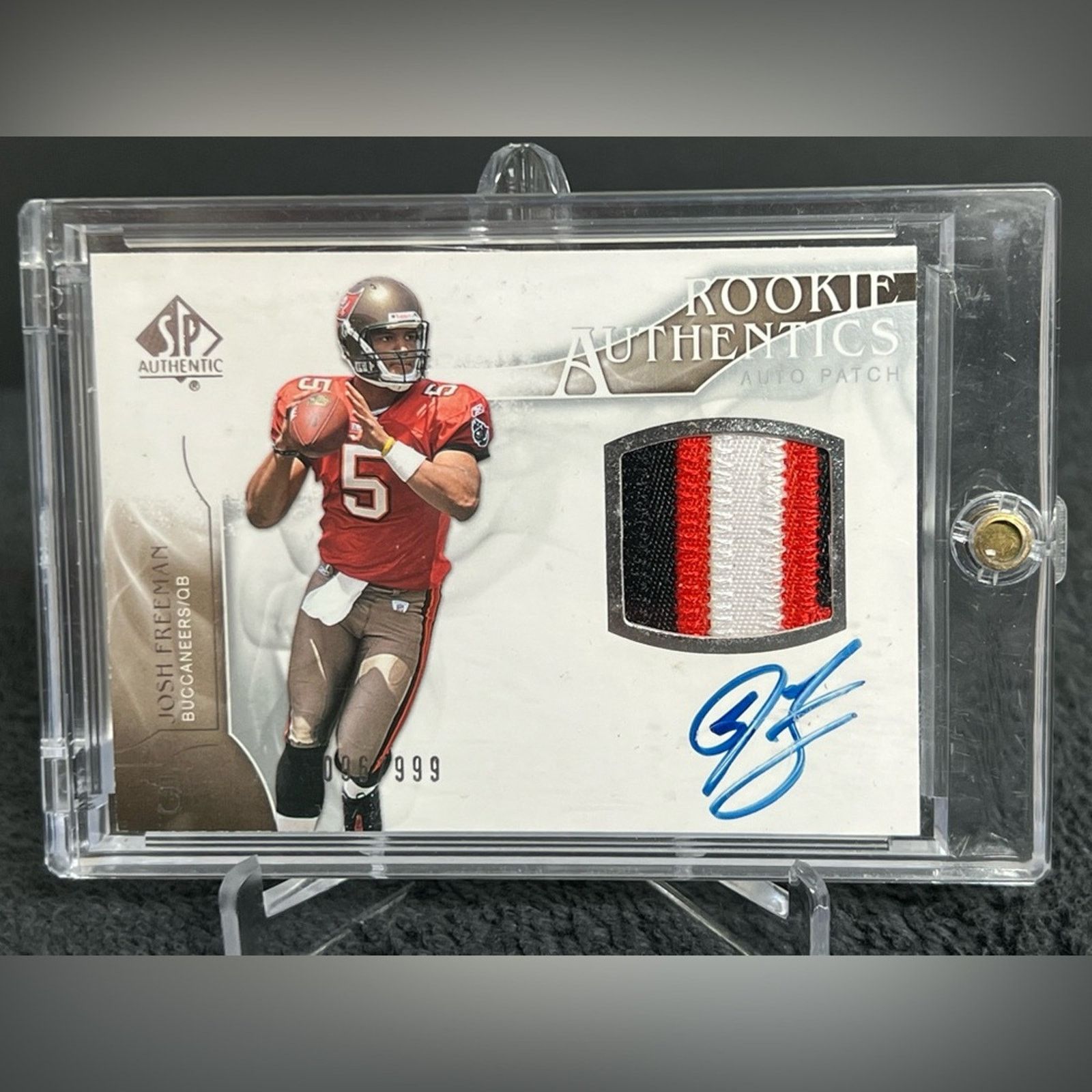 NFL 2009 UD SP Authentic Josh Freeman Jersey Auto RC /999 Bucs Size ONE SIZE - 1 Thumbnail