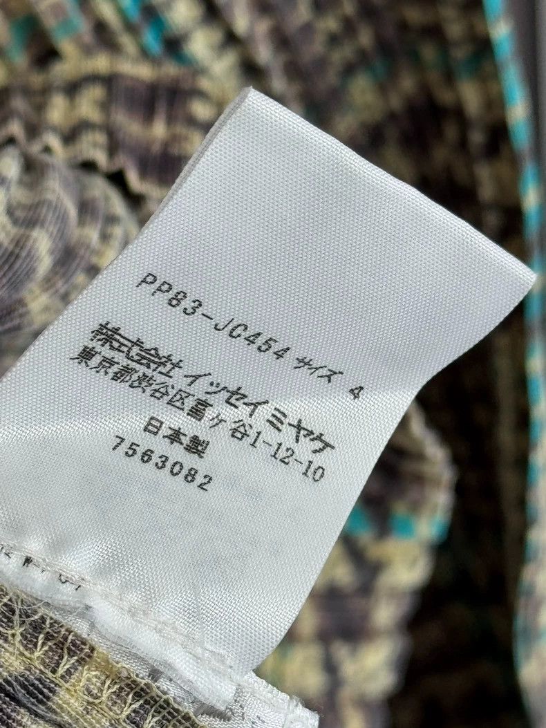 Issey Miyake Issey Miyake size:4 A grayish-green pleated zipper cardiga Size S / US 4 / IT 40 - 5 Thumbnail