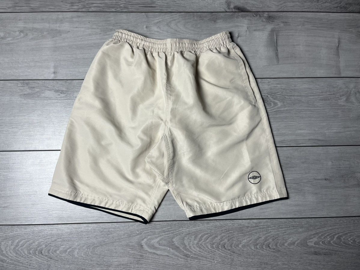 Umbro Vintage Umbro Shorts Soccer size Medium Size US 32 / EU 48 - 1 Thumbnail