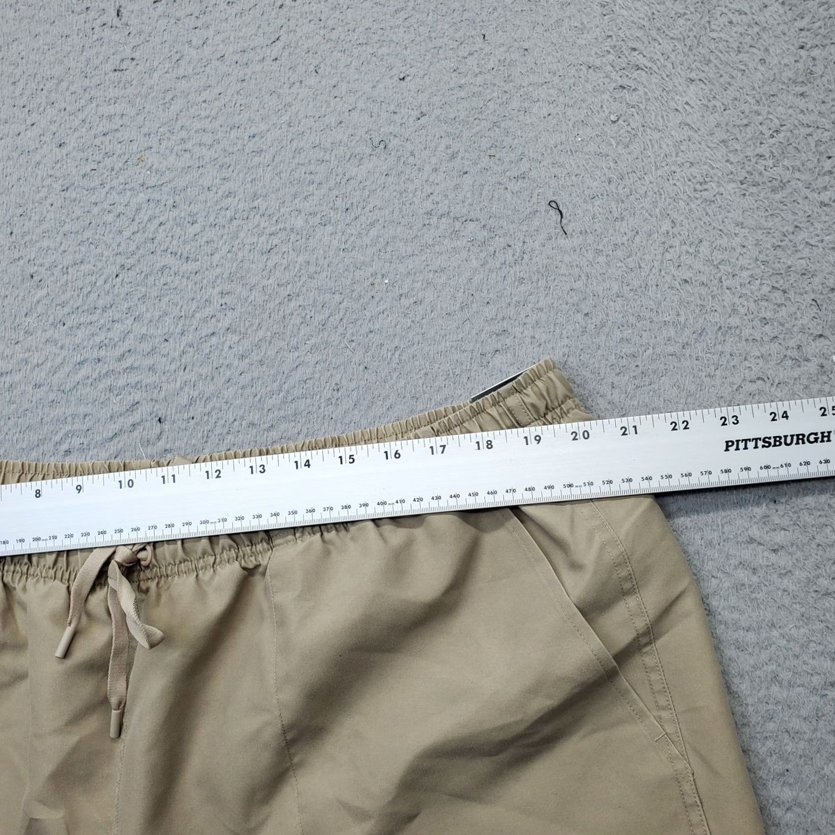 Vintage DSG Mens 2XL Active Jogger Shorts Tan Pleated Front Drawstring Waist Pockets Slim Athletic Summer Casual Sung / Shorts (2XL) Size US 39 - 5 Thumbnail