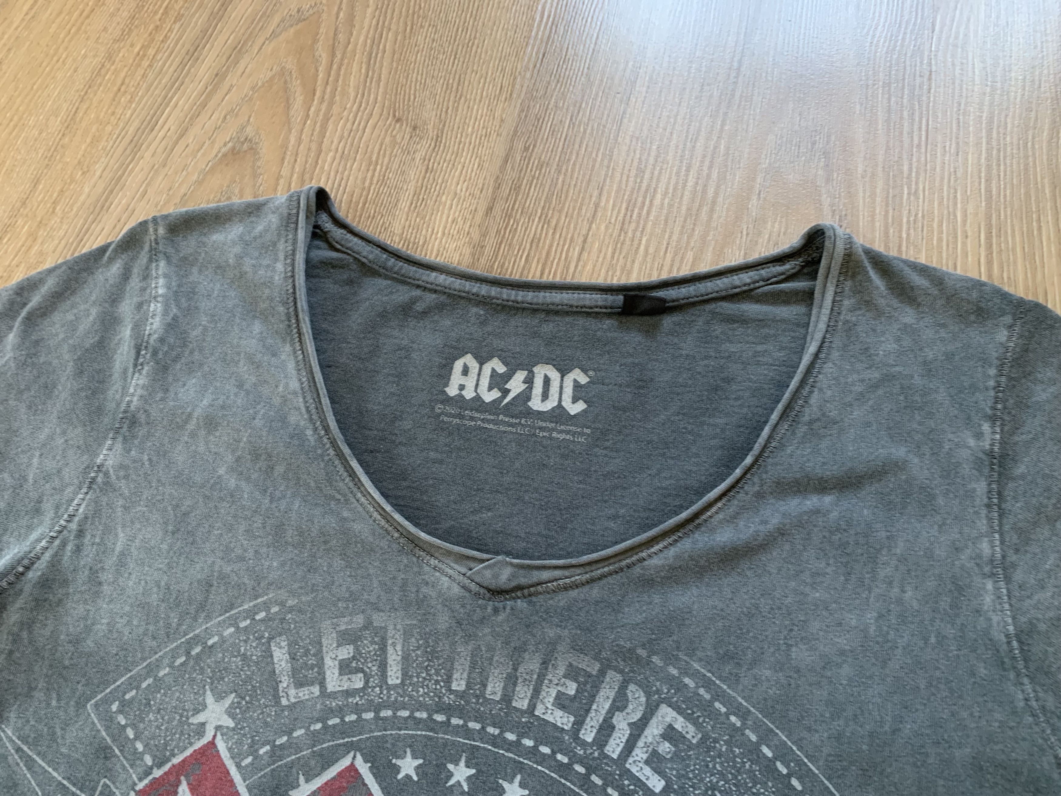 AC/DC × Band Tees 2020 Ac/Dc Let There Be Rock Printed T-Shirt Size US S / EU 44-46 / 1 - 5 Thumbnail