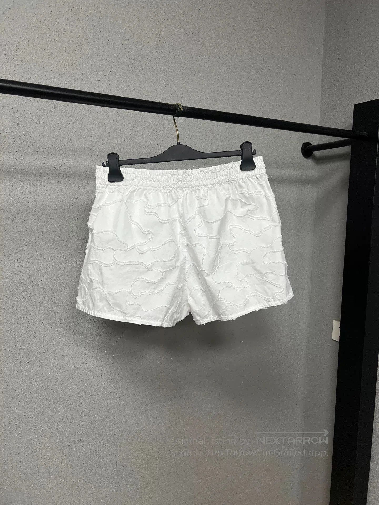 Dior Dior White Sculpted Shorts Size 40. Size 39" - 2 Thumbnail