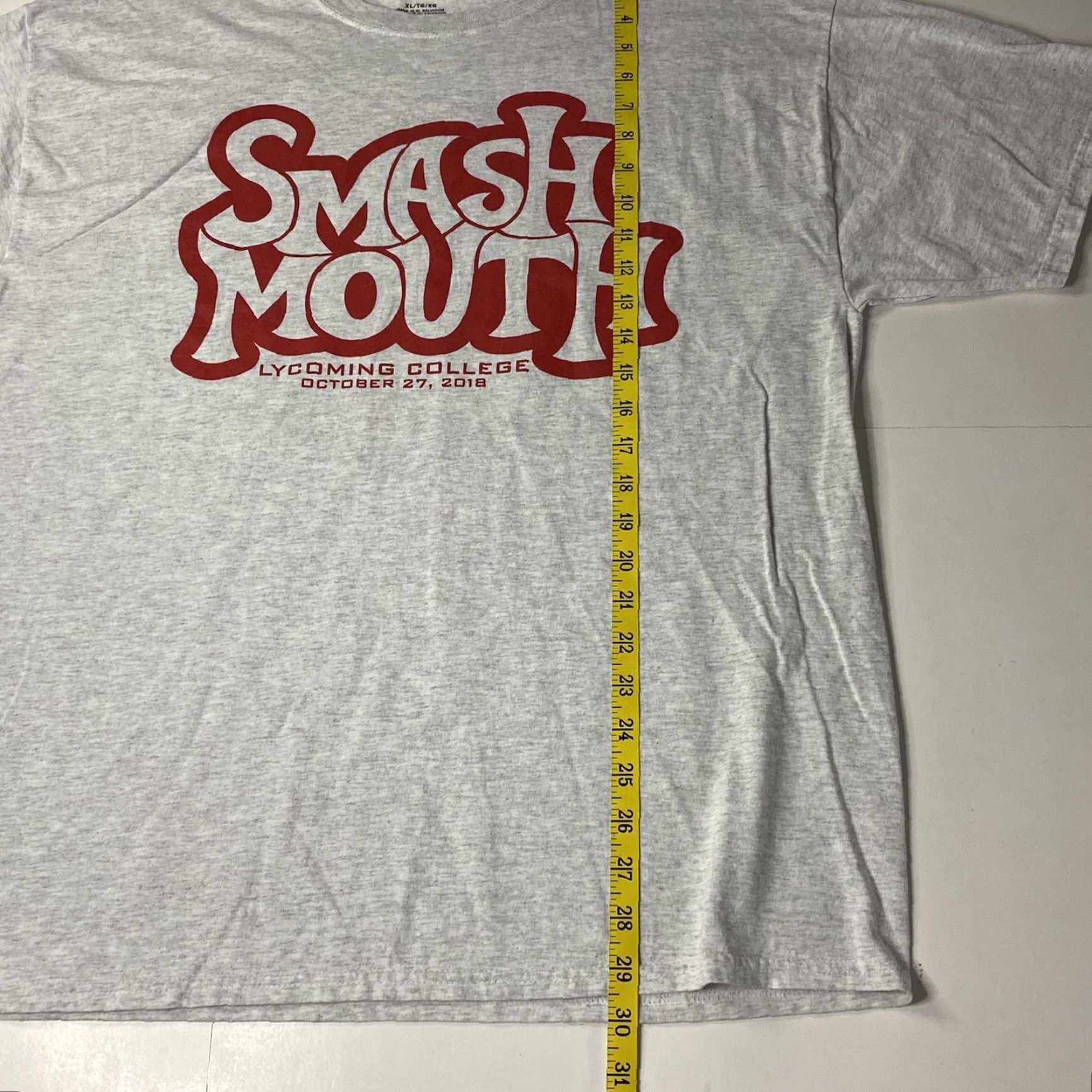 Hanes VINTAGE Hanes T-Shirt Smash Mouth Tour Rock Band EVENT STAFF Unisex Adults XL Gray 2018 Short Sleeve Crew Neck Big & Tall Size US XL / EU 56 / 4 - 7 Thumbnail