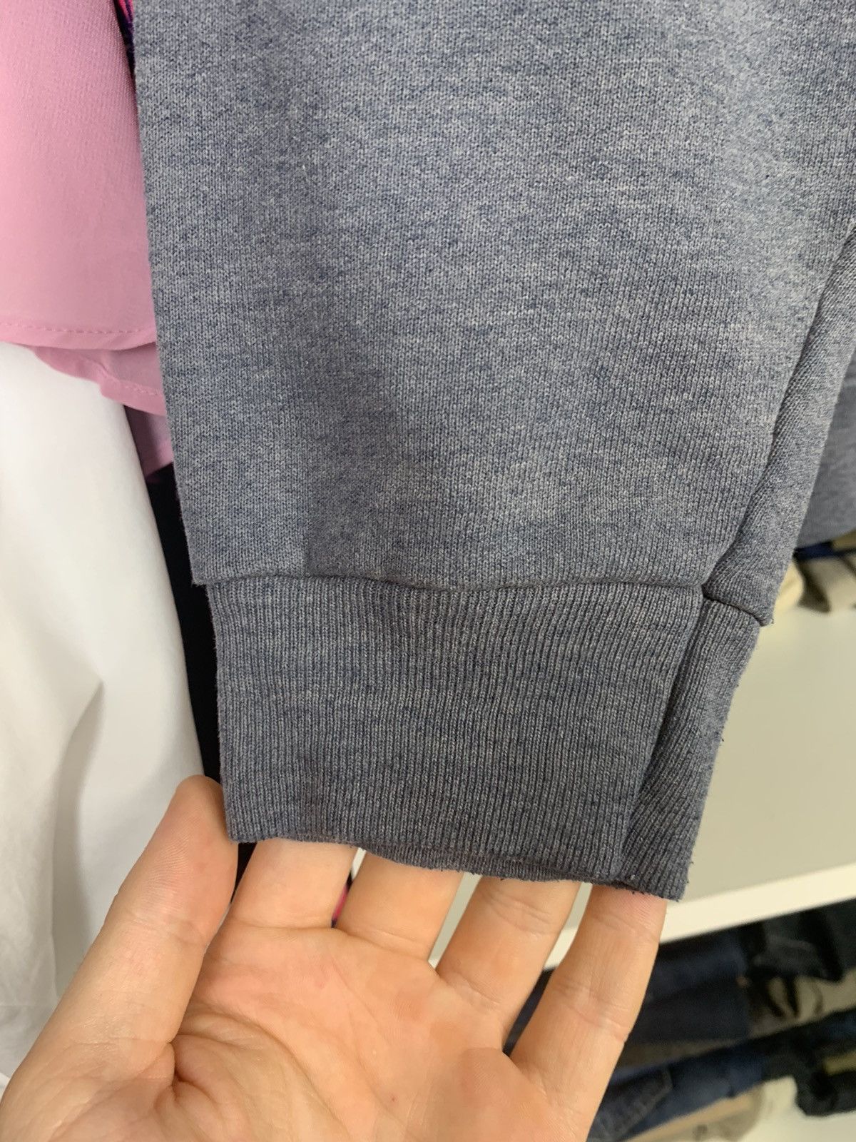 Fruit Of The Loom Vintage Fruit Of The Loom Faded Blank Sweatshirt Size US L / EU 52-54 / 3 - 12 Thumbnail