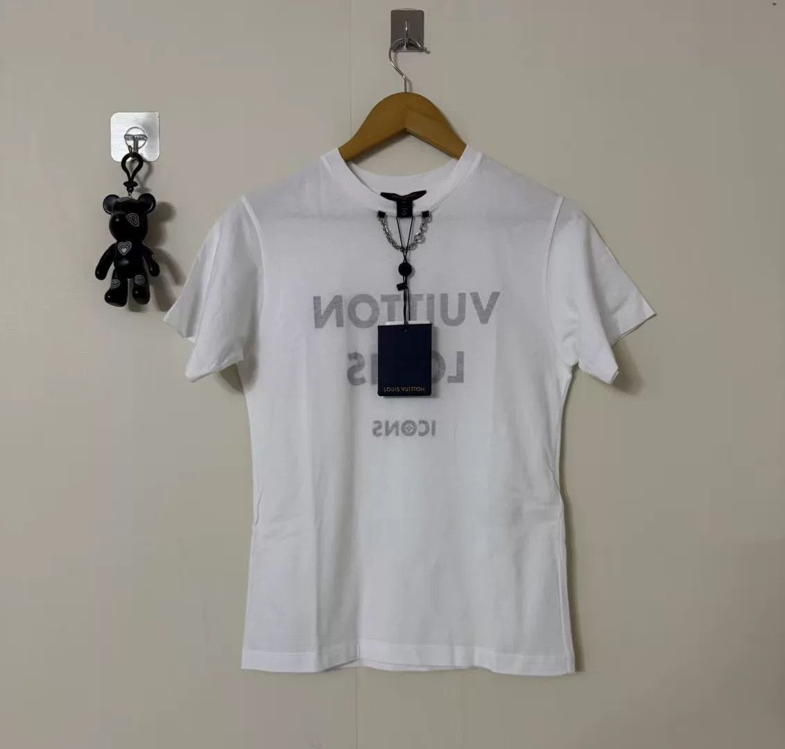 Louis Vuitton LV Chain Letter Short-Sleeve Top Size XS / US 0-2 / IT 36-38 - 1 Thumbnail