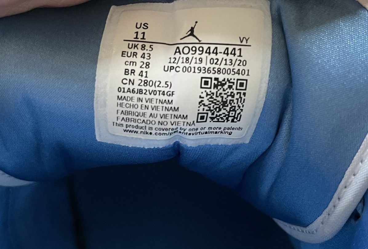 Nike Jordan 1 Low UNC Size US 9.5 / EU 42-43 - 7 Thumbnail