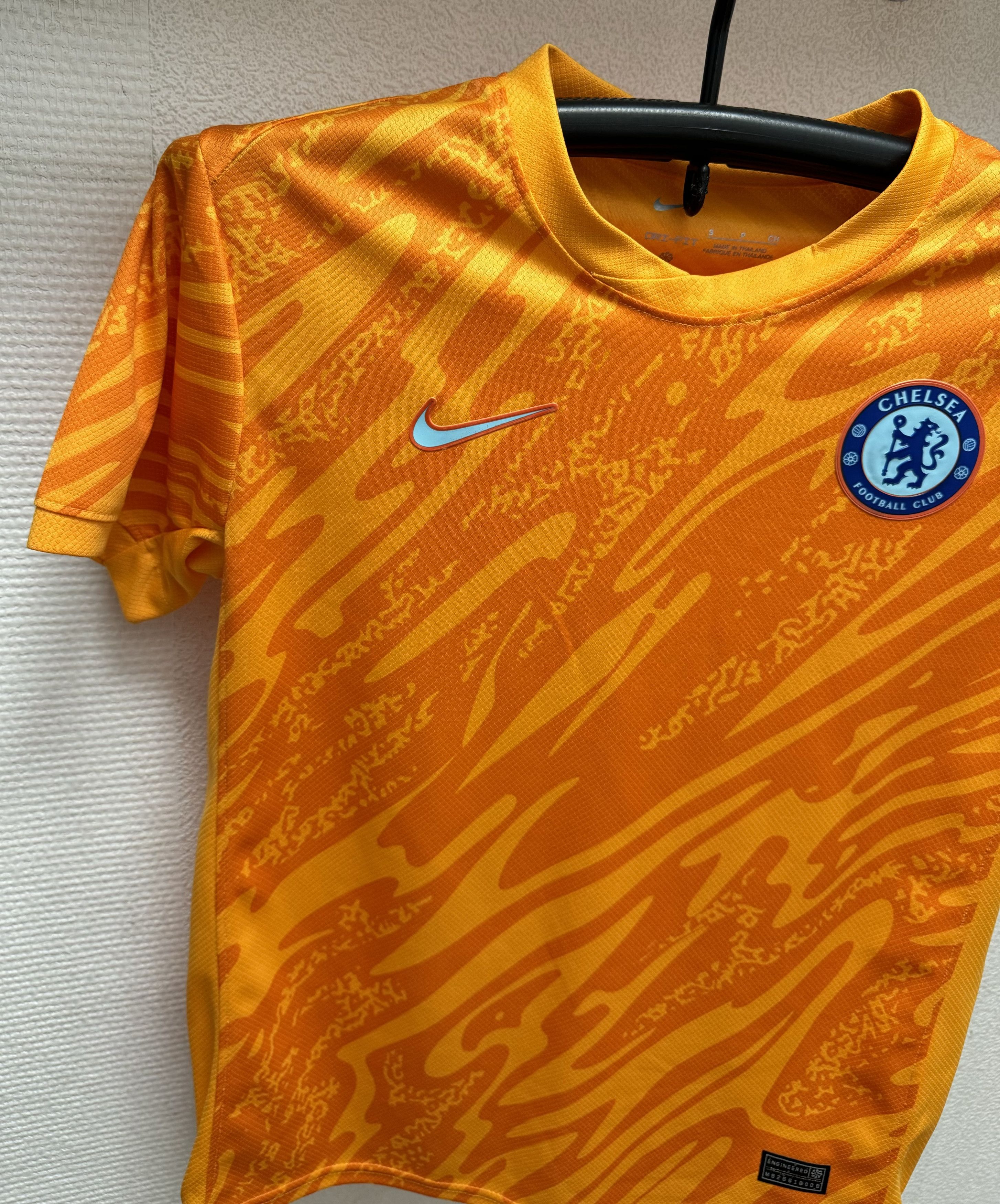 Nike Nike Chelsea orange soccer jersey S sz Size US S / EU 44-46 / 1 - 5 Thumbnail