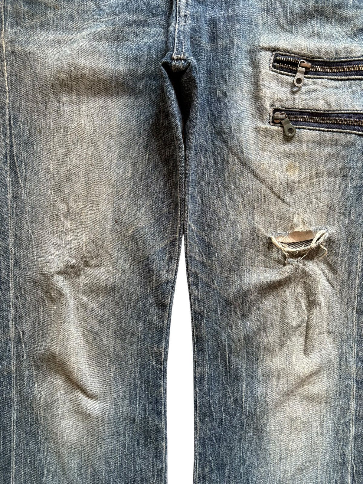 Japanese Brand Vintage Japanese Brand Tactical Mud Wash Ripped Jeans Size US 33 - 5 Thumbnail