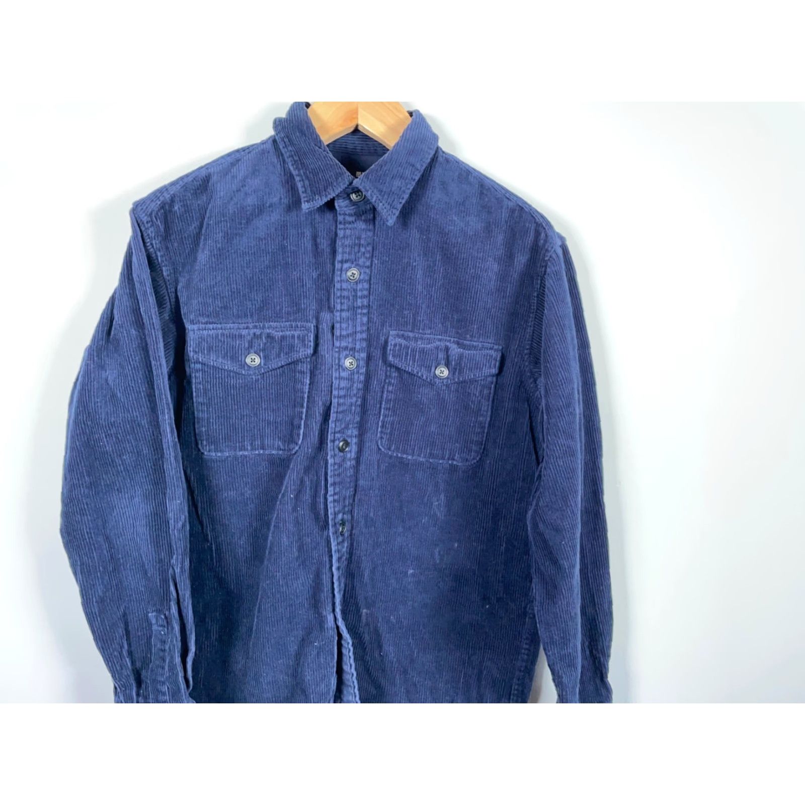 Uniqlo Uniqlo Corduroy Shirt Men's Medium Dark Blue Heavyweight Fabric Relaxed Fit Size US M / EU 48-50 / 2 - 4 Thumbnail