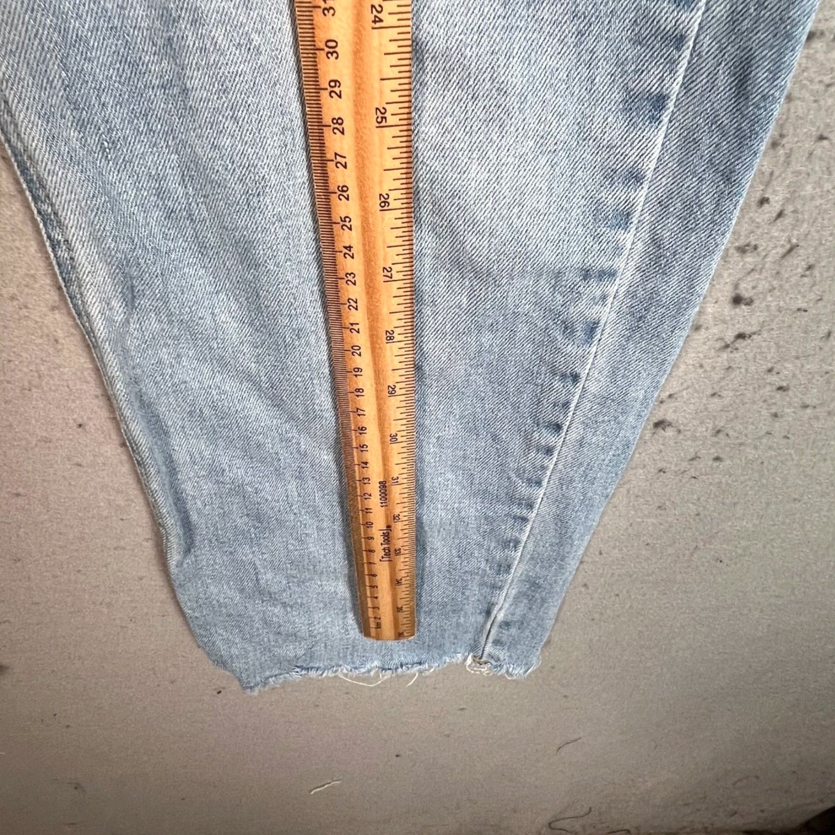 Akira Akira Womens Distressed Light Wash Straight Leg Denim Jeans Size 7 Size 28" / US 6 / IT 42 - 6 Thumbnail