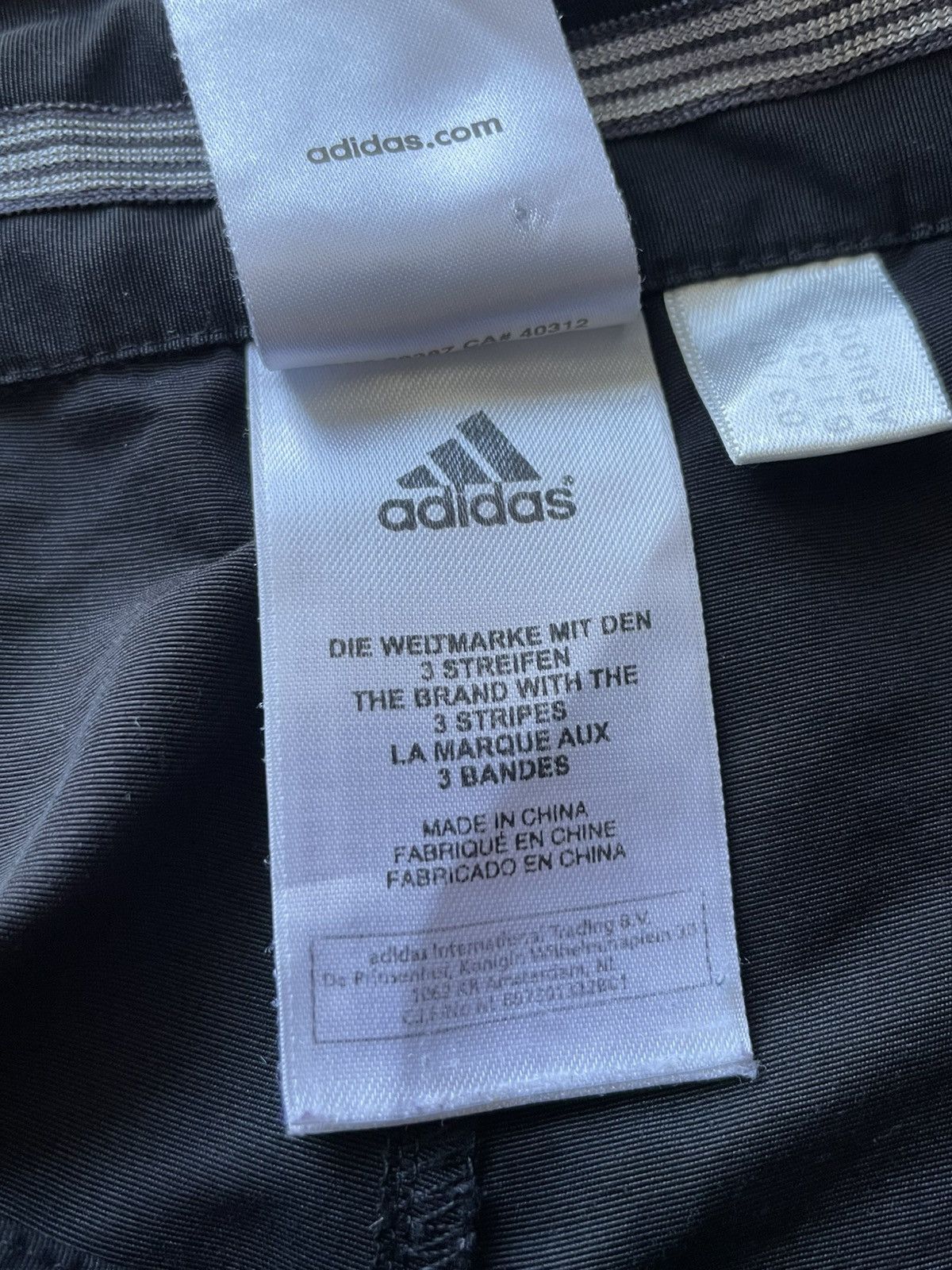 Adidas Vintage Adidas 00’s Sweatpants Y2K Black Baggy Pants RARE Size 27" / US 4 / IT 40 - 9 Thumbnail
