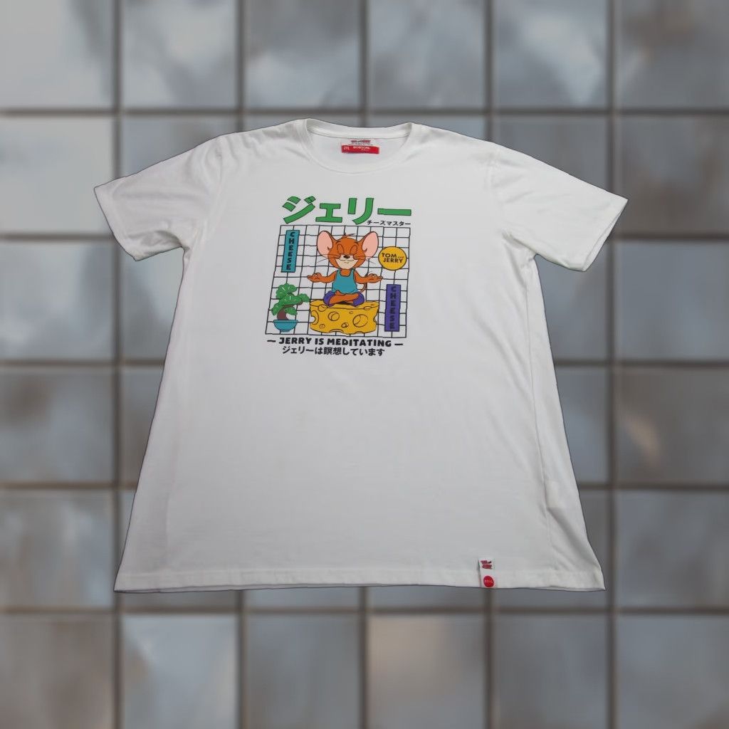 Vintage VINTAGE Tom & Jerry Shirt Mens 2XL White Jerry Meditating Graphic 90s Cartoon Bobson (Mens) Size US XXL / EU 58 / 5 - 1 Thumbnail