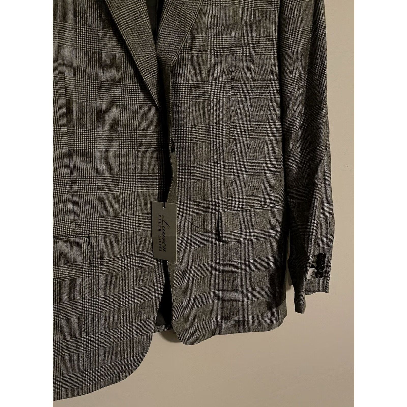 Ralph Lauren Lauren Ralph Lauren Blazer Wool/Cashmere Plaid 40S Gray Mens Blazer Jacket - 2 Button - 4 Button Sleeve Cuffs - Short Length - Silver Label New! Size US L / EU 52-54 / 3 - 2 Thumbnail