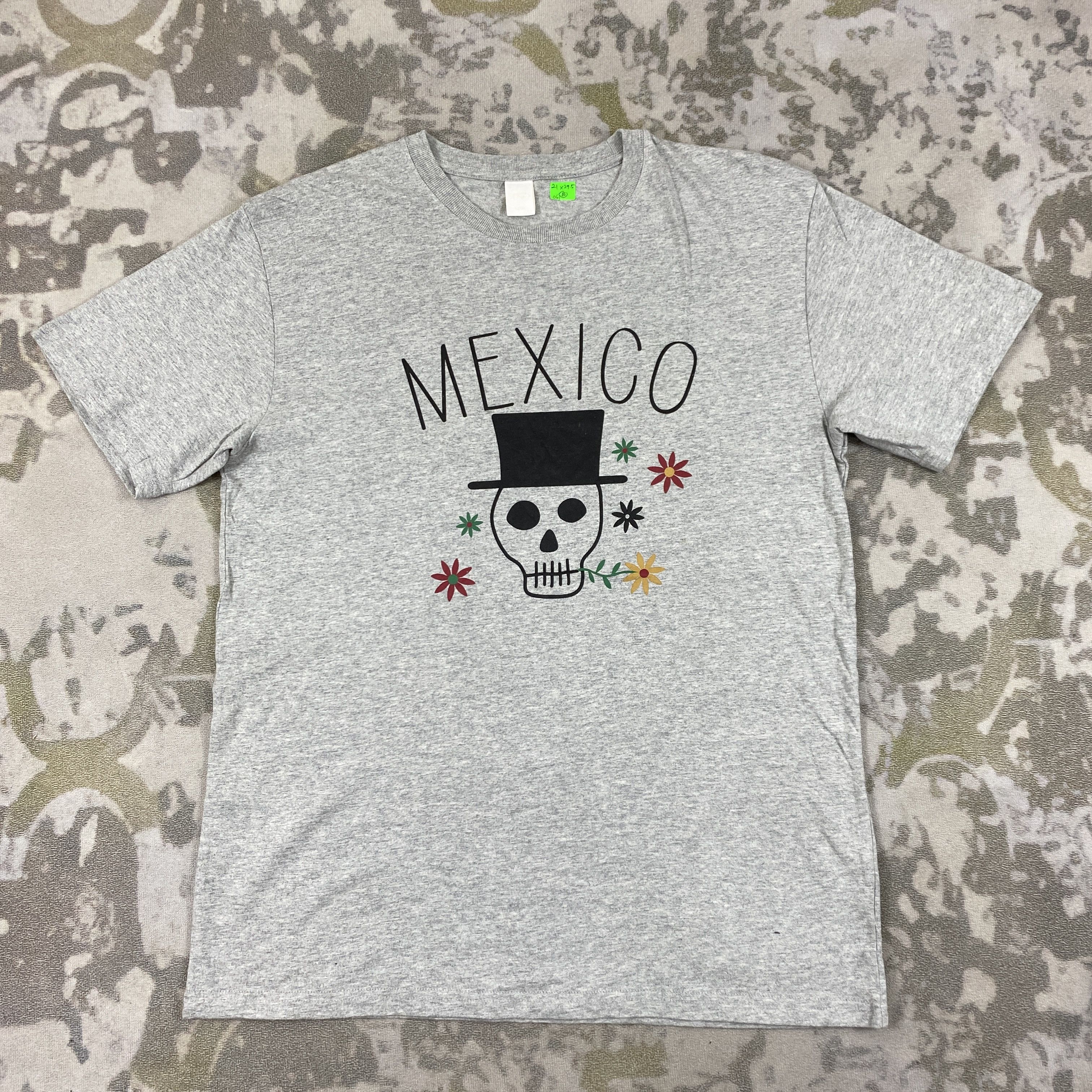 Japanese Brand SPINNS Japanese Brand Print Large T-shirt -B061 Size US L / EU 52-54 / 3 - 1 Thumbnail