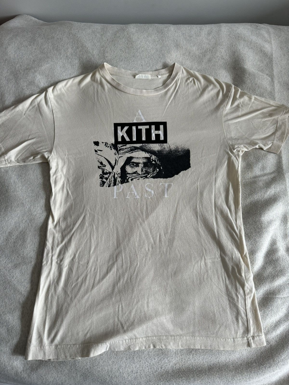 Kith Kith A New Past Beige T Shirt Small Size US S / EU 44-46 / 1 - 1 Thumbnail