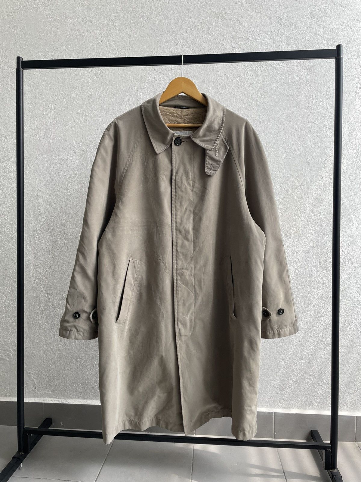 Givenchy Vintage 90's Givenchy Beige Trench Coat Size US XL / EU 56 / 4 - 1 Thumbnail