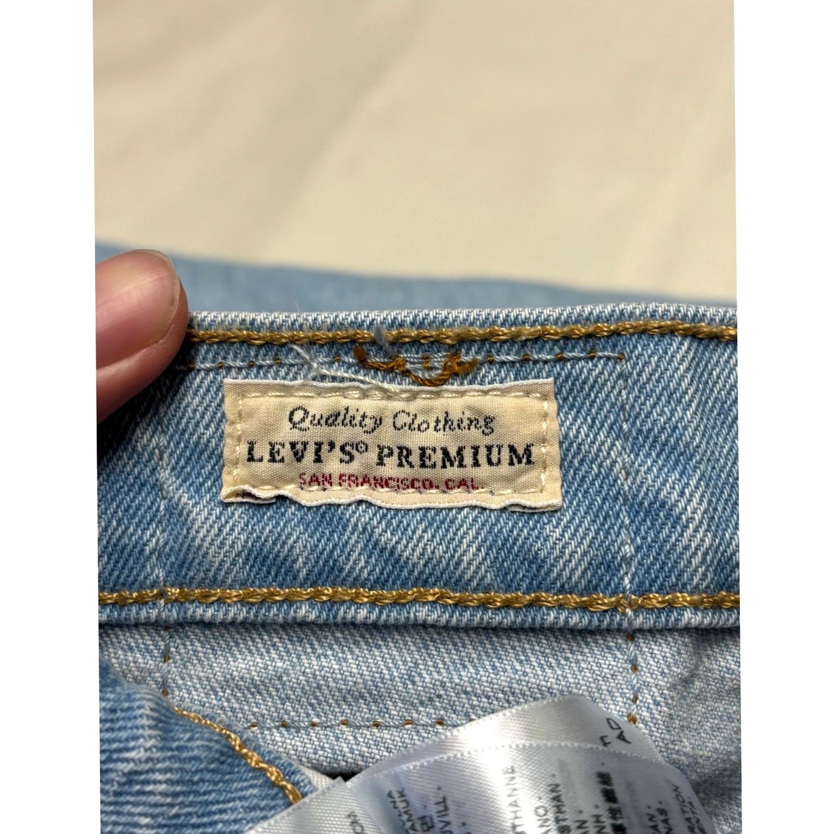 Levi's VINTAGE Levi's 501 Premium Big E Mens Light Wash Straight Leg Button Fly Jeans W34 L32 Size US 34 / EU 50 - 7 Thumbnail