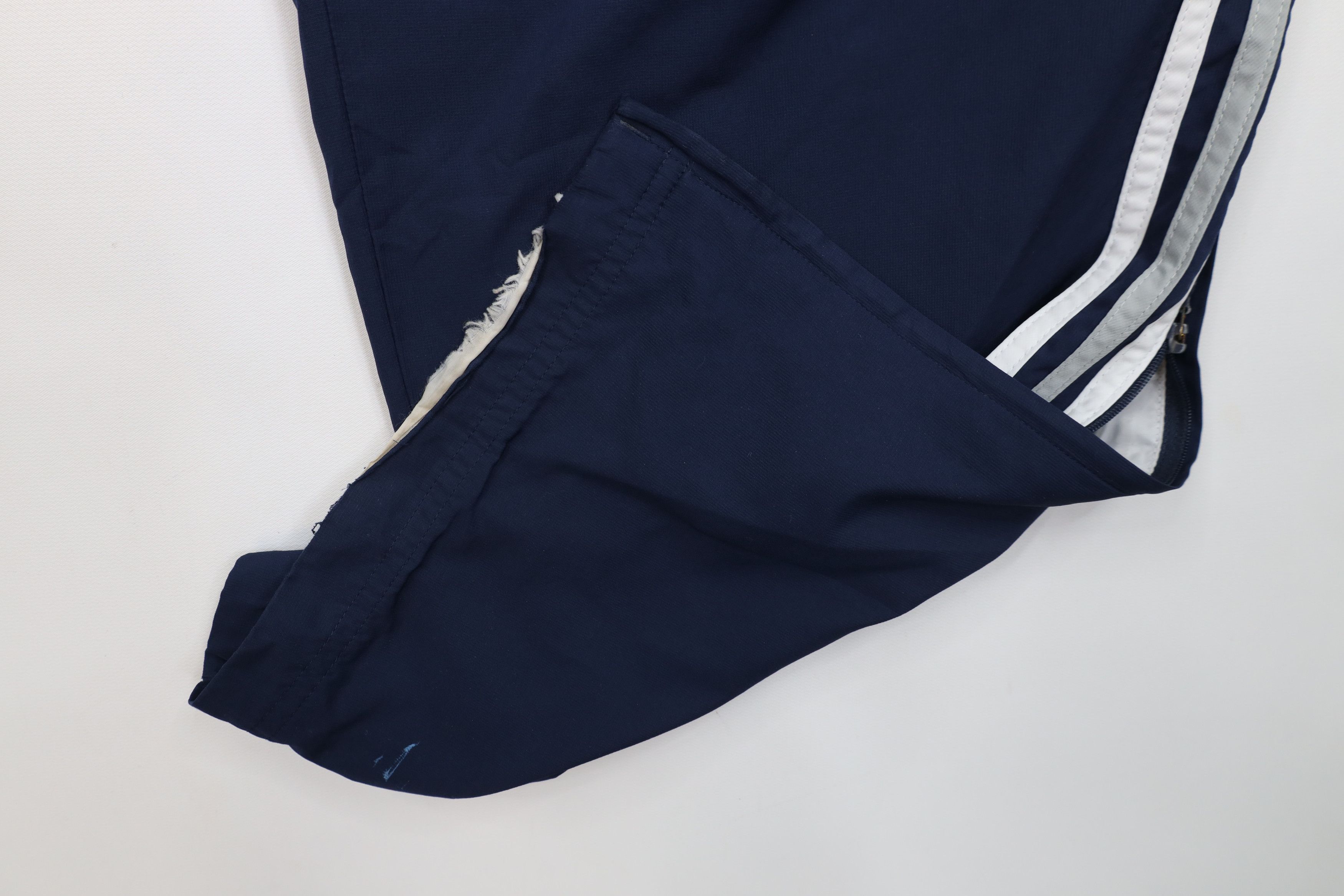 Adidas Vintage Adidas Spell Out Lined Wide Leg Windbreaker Pants Size US 38 / EU 54 - 7 Thumbnail