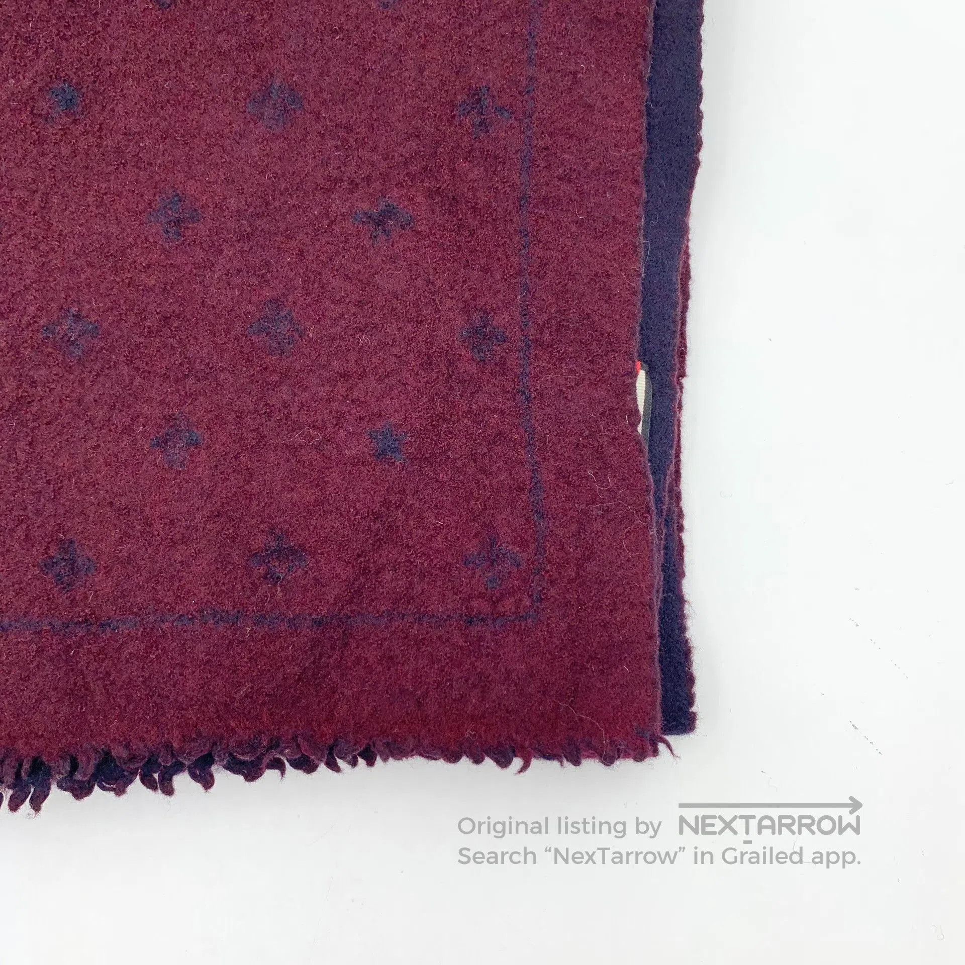Gucci Gucci Bee Print Wool Scarf. Size ONE SIZE - 4 Thumbnail