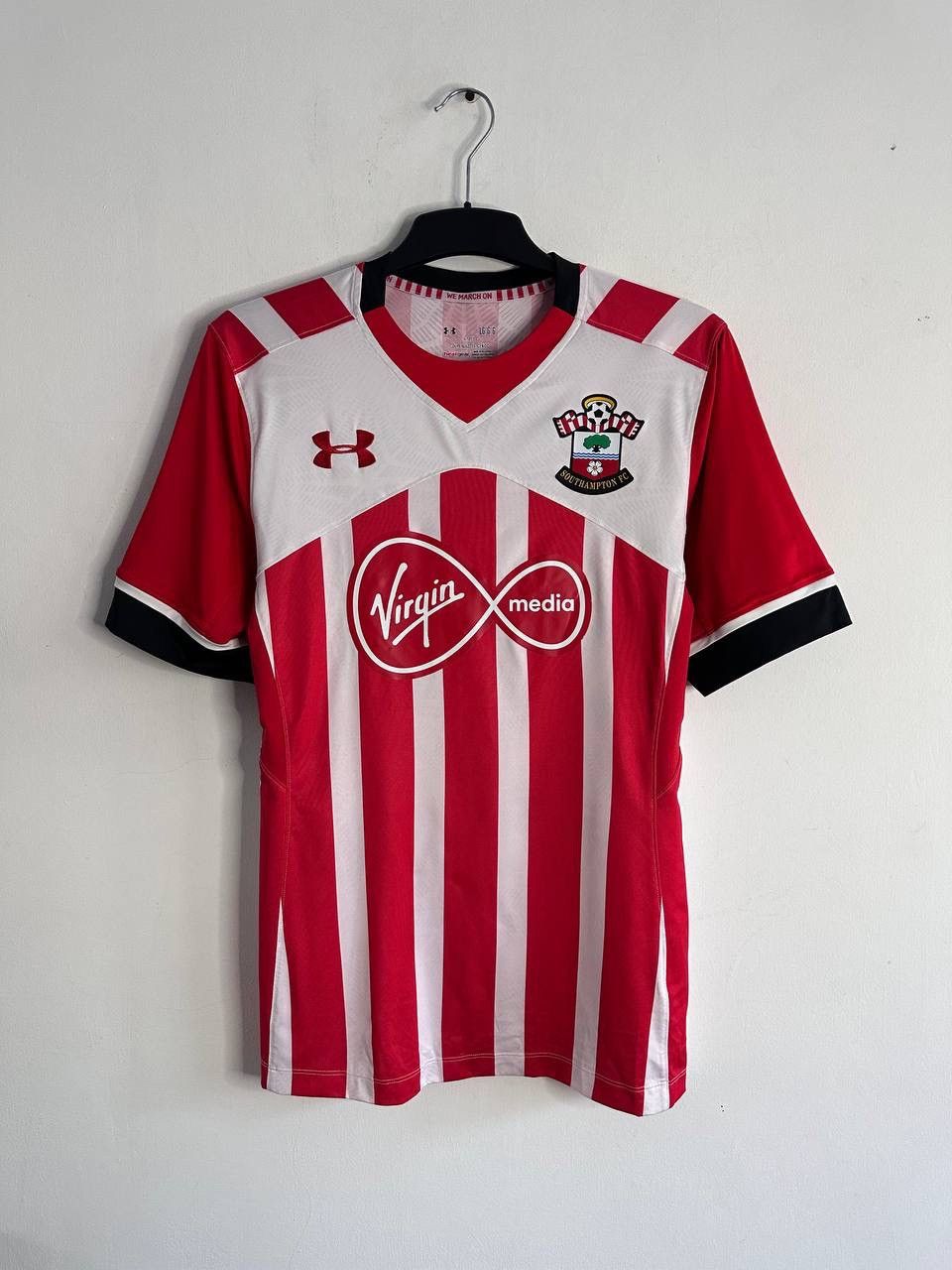 Under Armour Under Armour Southampton FC Home Soccer Jersey 2016/17 🇬🇧 Size US L / EU 52-54 / 3 - 1 Thumbnail