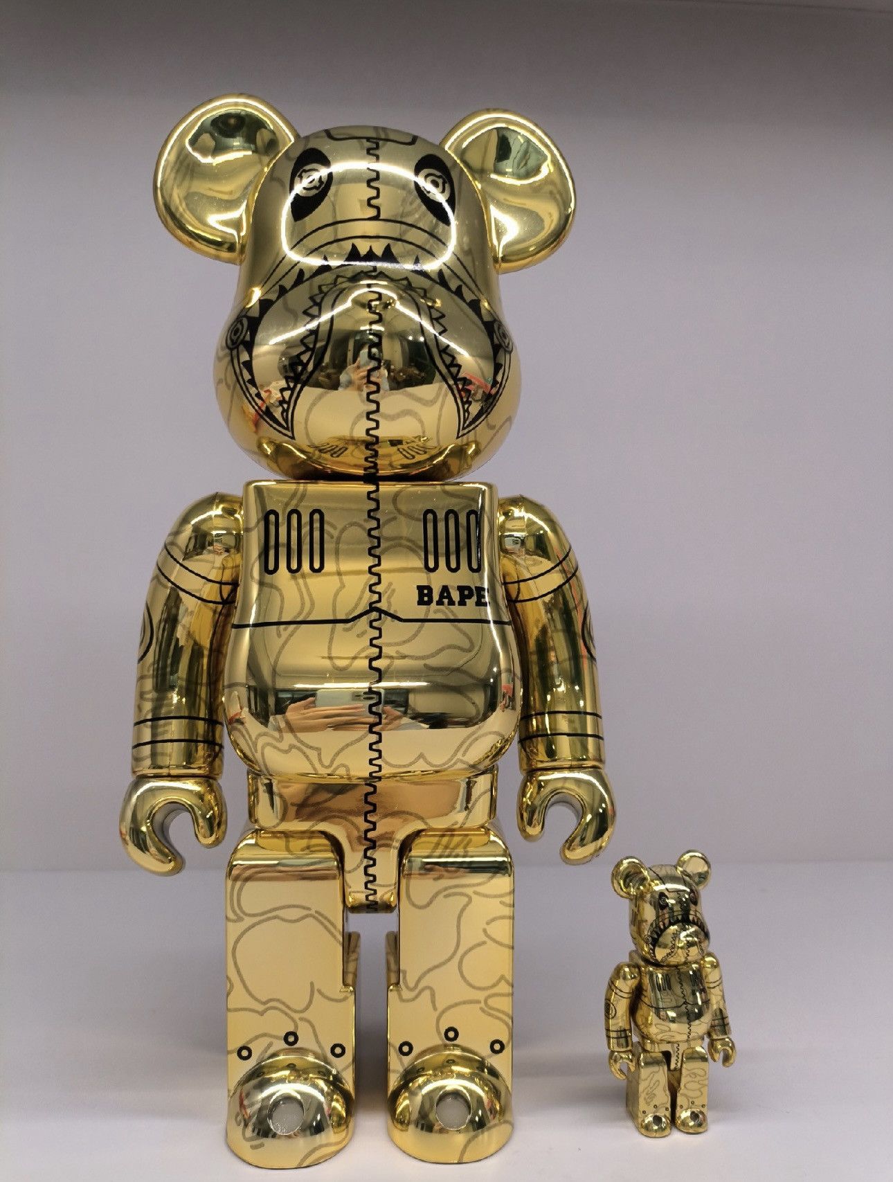 Bearbrick Bape Sorayama Camo Shark 100% & 400% Set Gold Miscellaneous