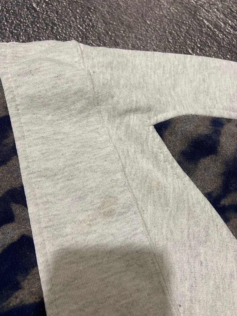 Nike Vintage Nike big print custom fit rare sweatshirt Size US L / EU 52-54 / 3 - 3 Thumbnail