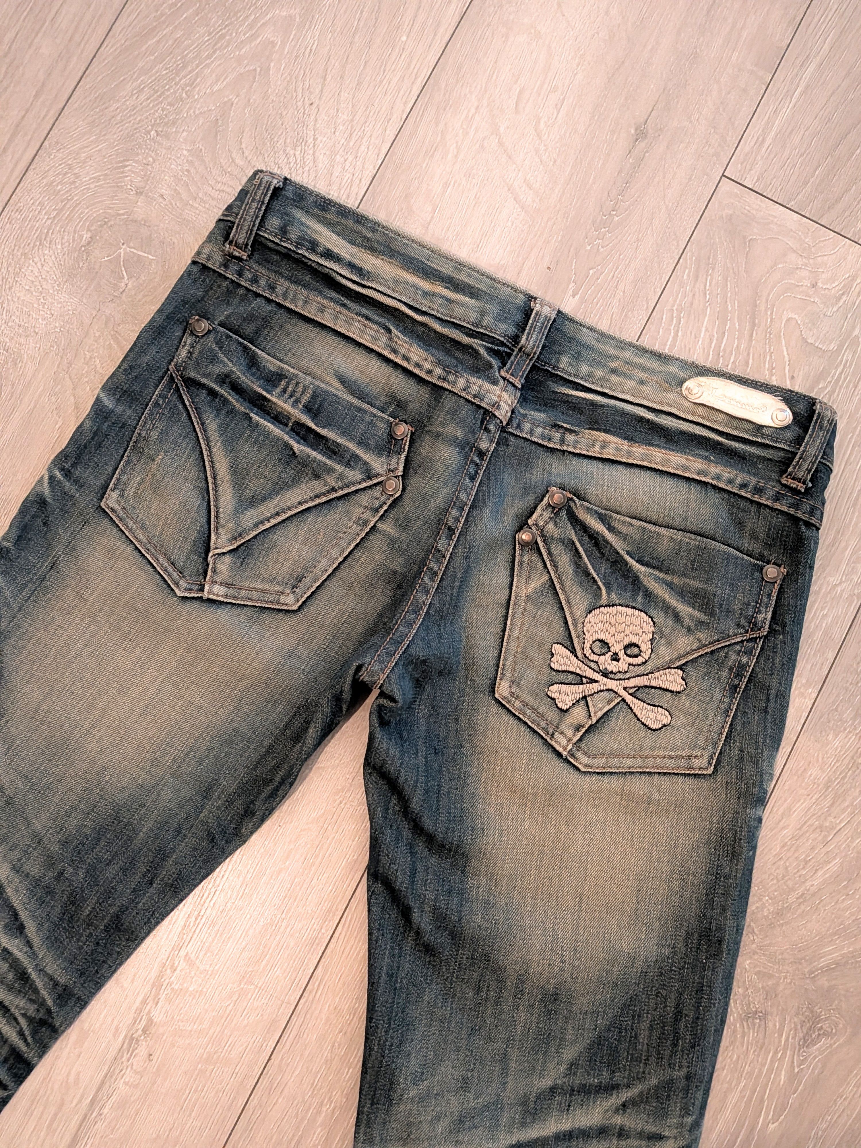 If Six Was Nine Embroided Skull Acid Wash Low rise Denim Size US 29 - 2 Thumbnail