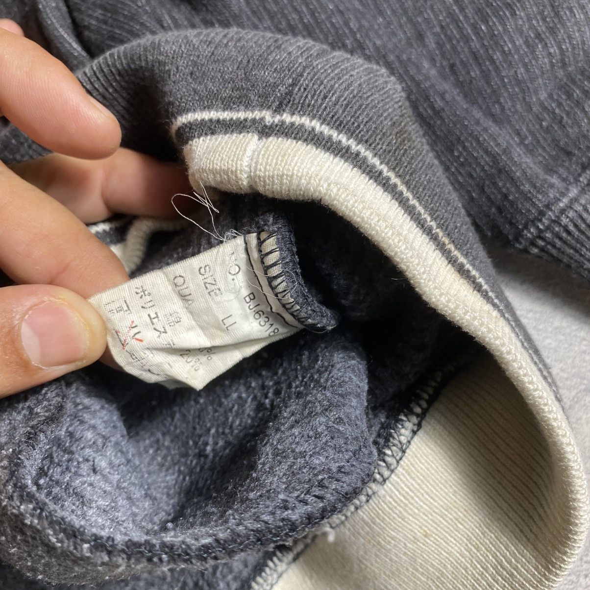 Revenge × Vintage Vintage Bad Boy Gray V Neck Sweatshirt Size US L / EU 52-54 / 3 - 6 Thumbnail
