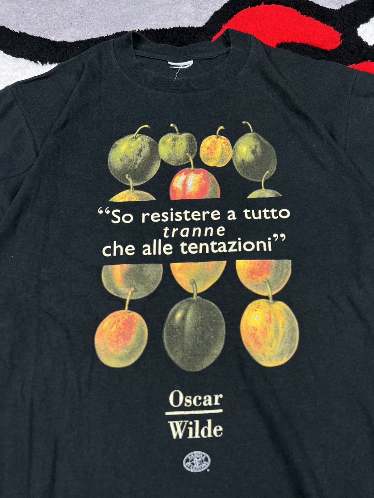 Vintage Vintage 90s Oscar Wild Quotes Irish Poet Art Tee Shirt Size US M / EU 48-50 / 2 - 7 Thumbnail