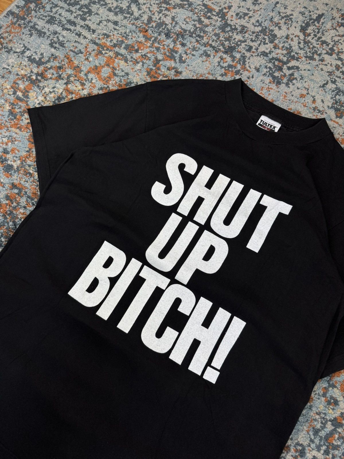 Vintage Vintage 90s Shut up bitch big spellout tee funny rap rave Size US L / EU 52-54 / 3 - 4 Thumbnail