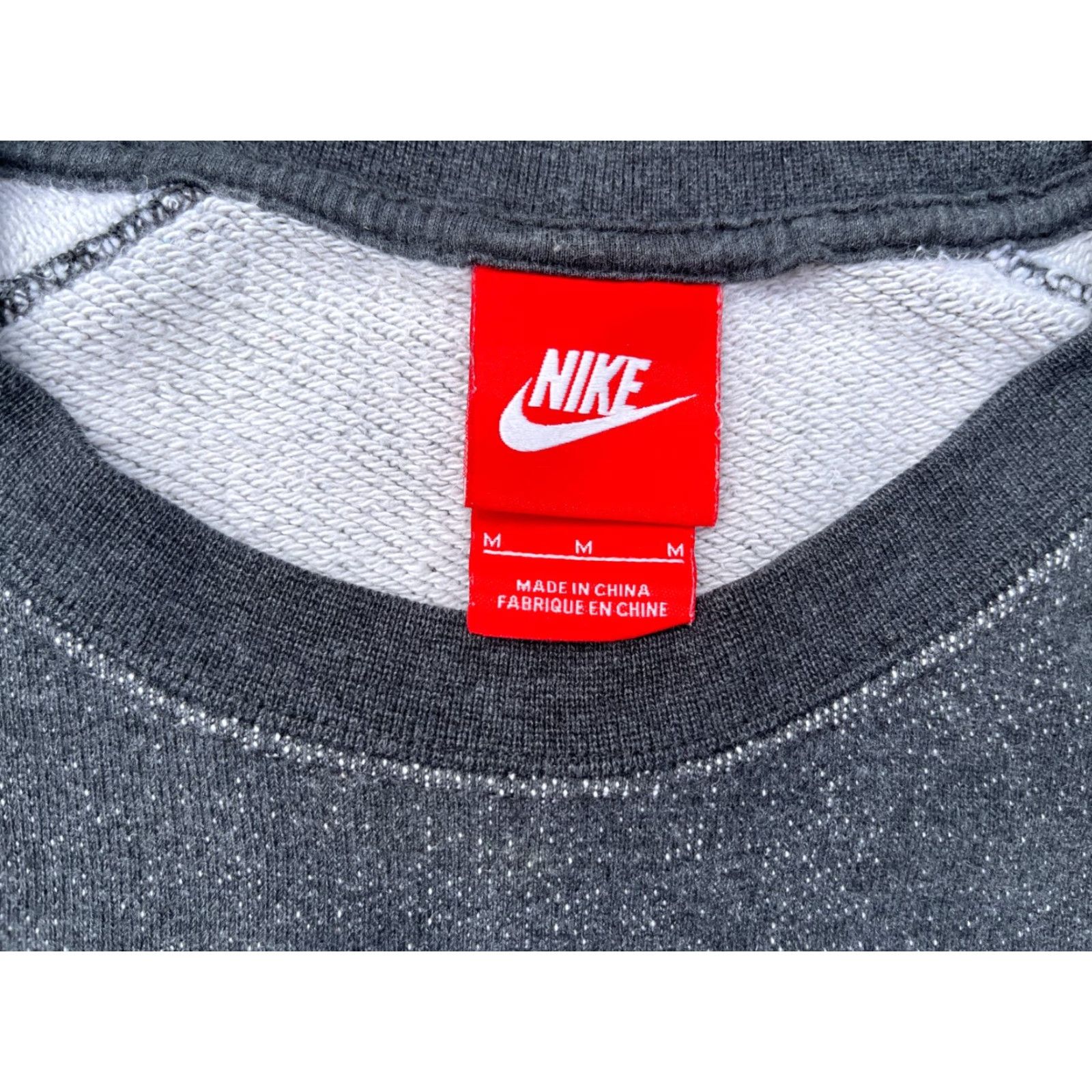 Nike VINTAGE Nike Kobe Bryant Black Mamba Crew Sweatshirt Capolavoro Knit Crewneck Sz M Gray Men’s Size US M / EU 48-50 / 2 - 6 Thumbnail