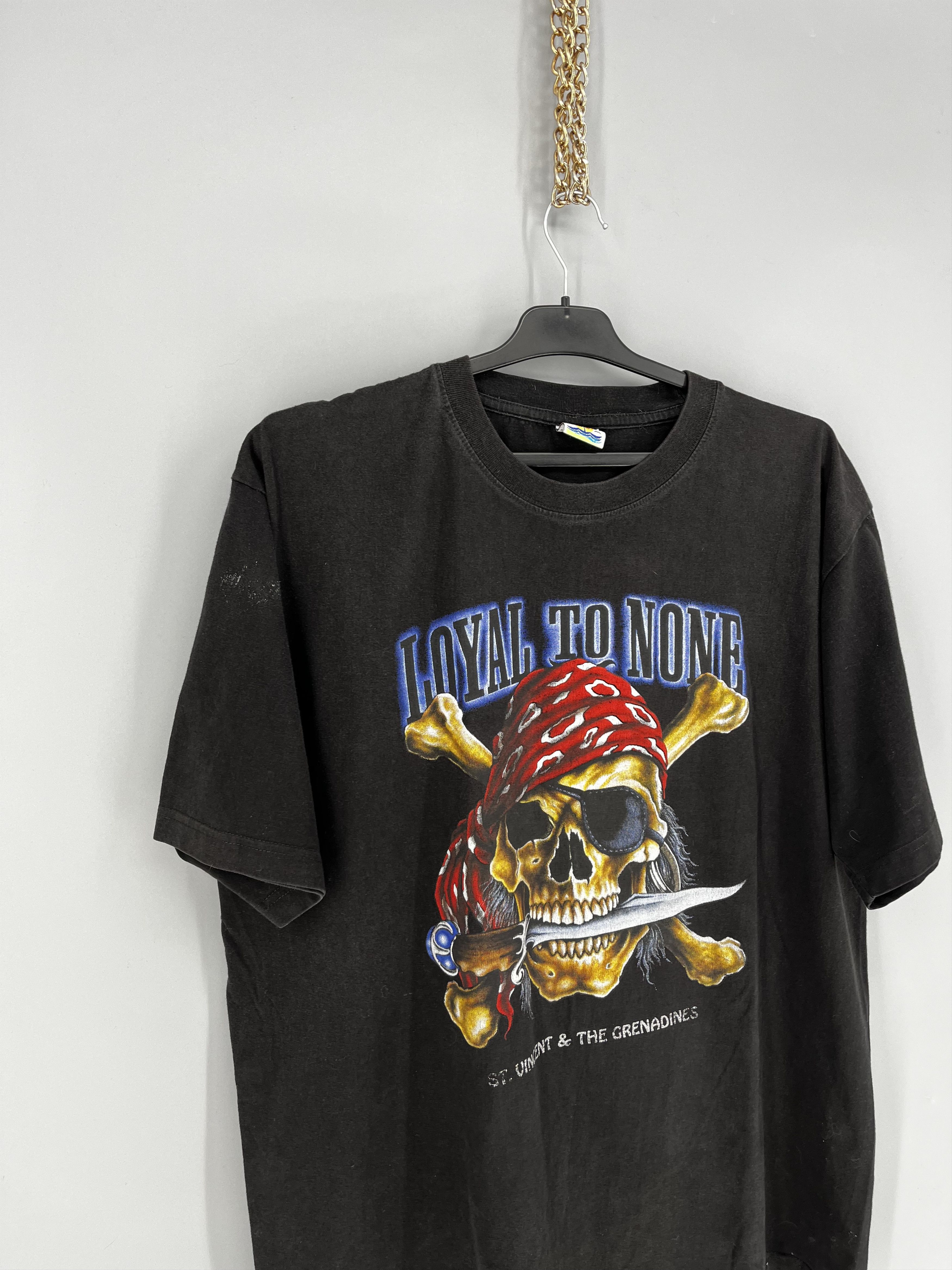 Vintage Loyal To None Pirate Crossbones Knife Graphic Shirt 2000s Size US XL / EU 56 / 4 - 3 Thumbnail