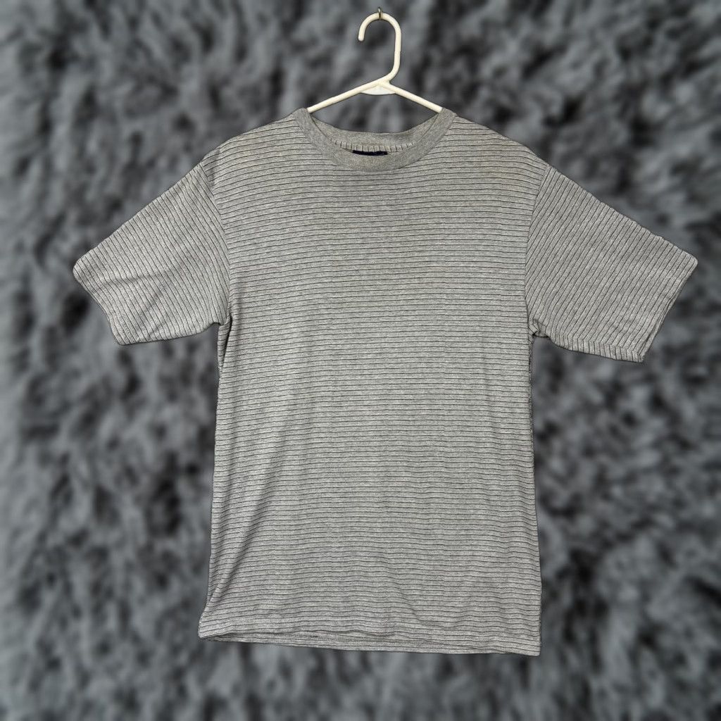Basic Editions VINTAGE 90s Basic Editions Shirt Mens Small Gray Striped Crewneck Knit Streetwear Shirt Size US S / EU 44-46 / 1 - 1 Thumbnail
