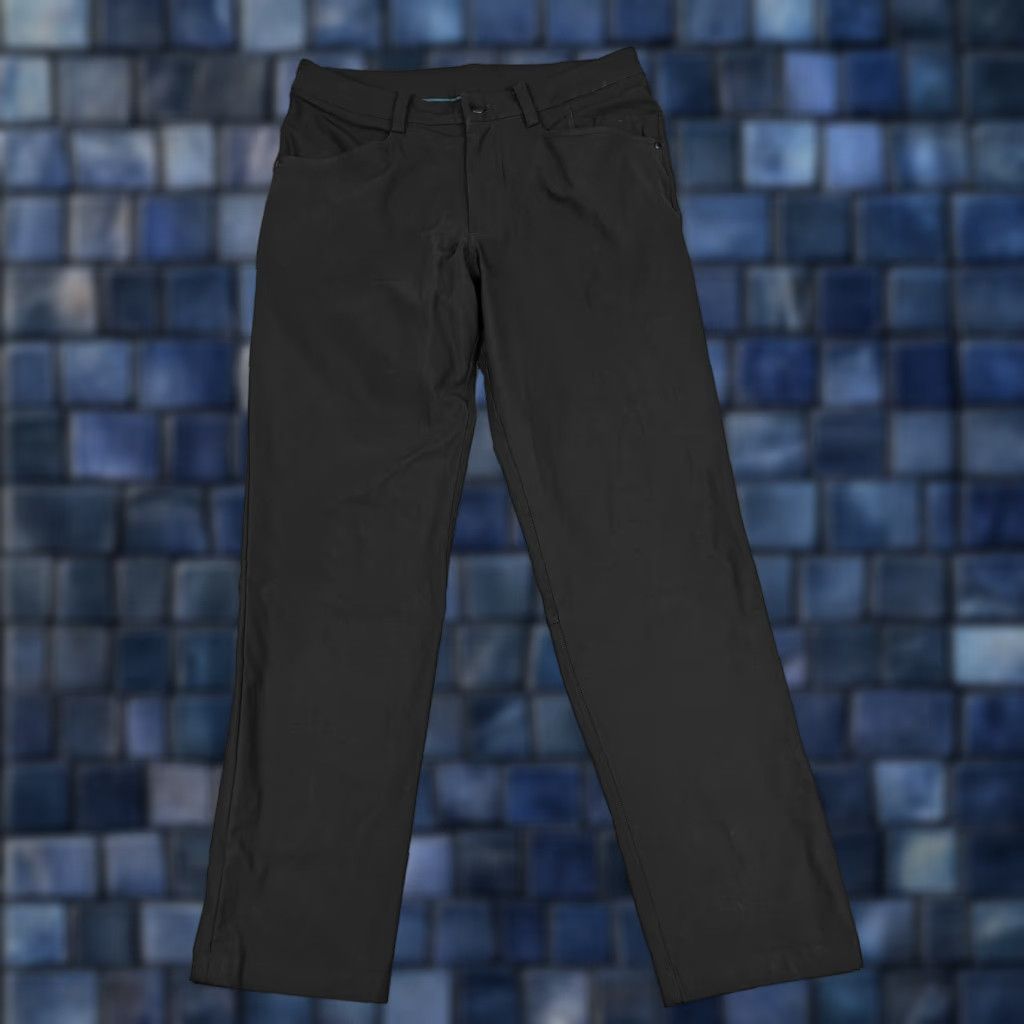 Lululemon Lululemon Pants Mens 32 Black Stretch Khaki Zip Pocket Hiking Travel Athletic Pants Size US 32 / EU 48 - 1 Thumbnail
