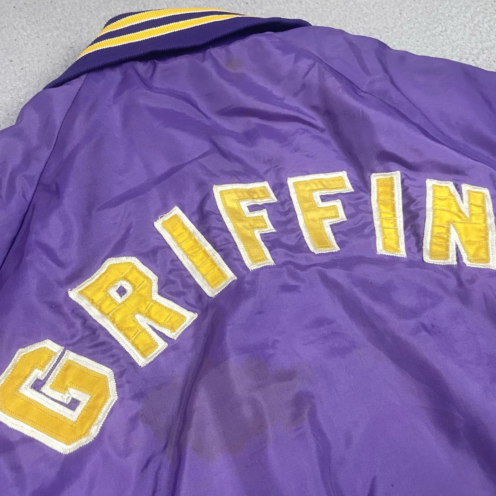 Holloway VINTAGE Holloway Jacket Unisex Adults M Purple Distressed 80s Griffin Baseball Varsity Nylon Button Size US M / EU 48-50 / 2 - 5 Thumbnail