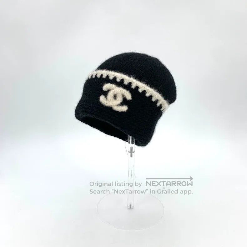 Chanel Chanel Black logo embroidered cashmere knitted woollen hat Size ONE SIZE - 1 Thumbnail