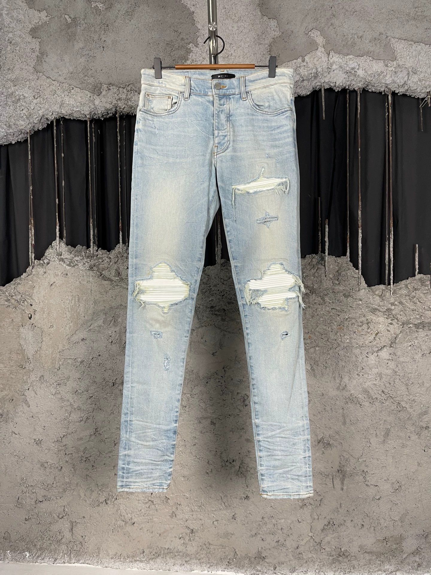 Amiri Amiri White Leather Paneled Jeans 31 99 New Size US 31 - 1 Thumbnail