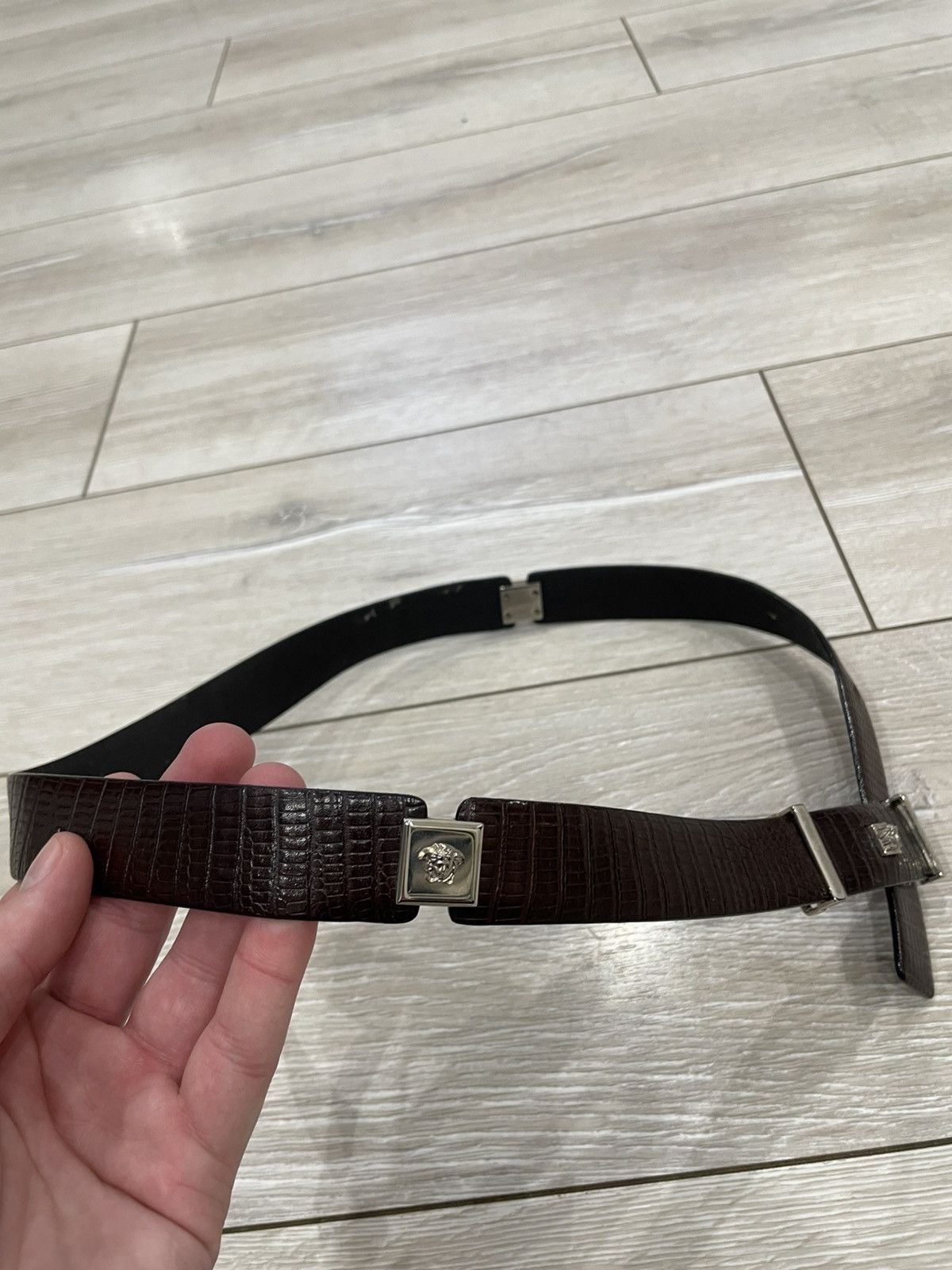 Versace GIANNI VERSACE Leather Silver MEDUSA Small Women's Belt-30 Size ONE SIZE - 3 Thumbnail