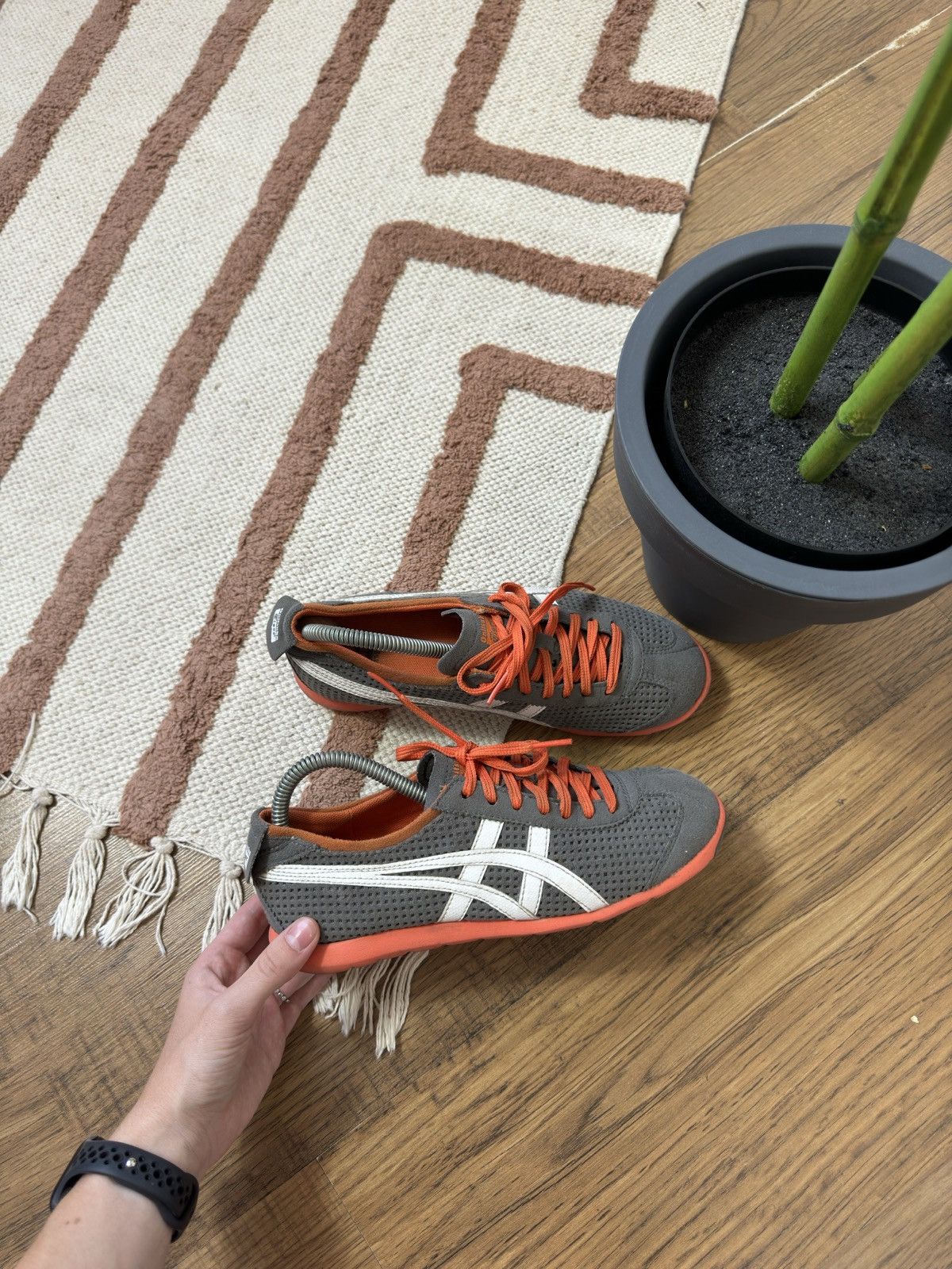 Asics ASICS ONITSUKA TIGER ORANGE SNEAKERS Size US 4 / IT 34 - 1 Thumbnail