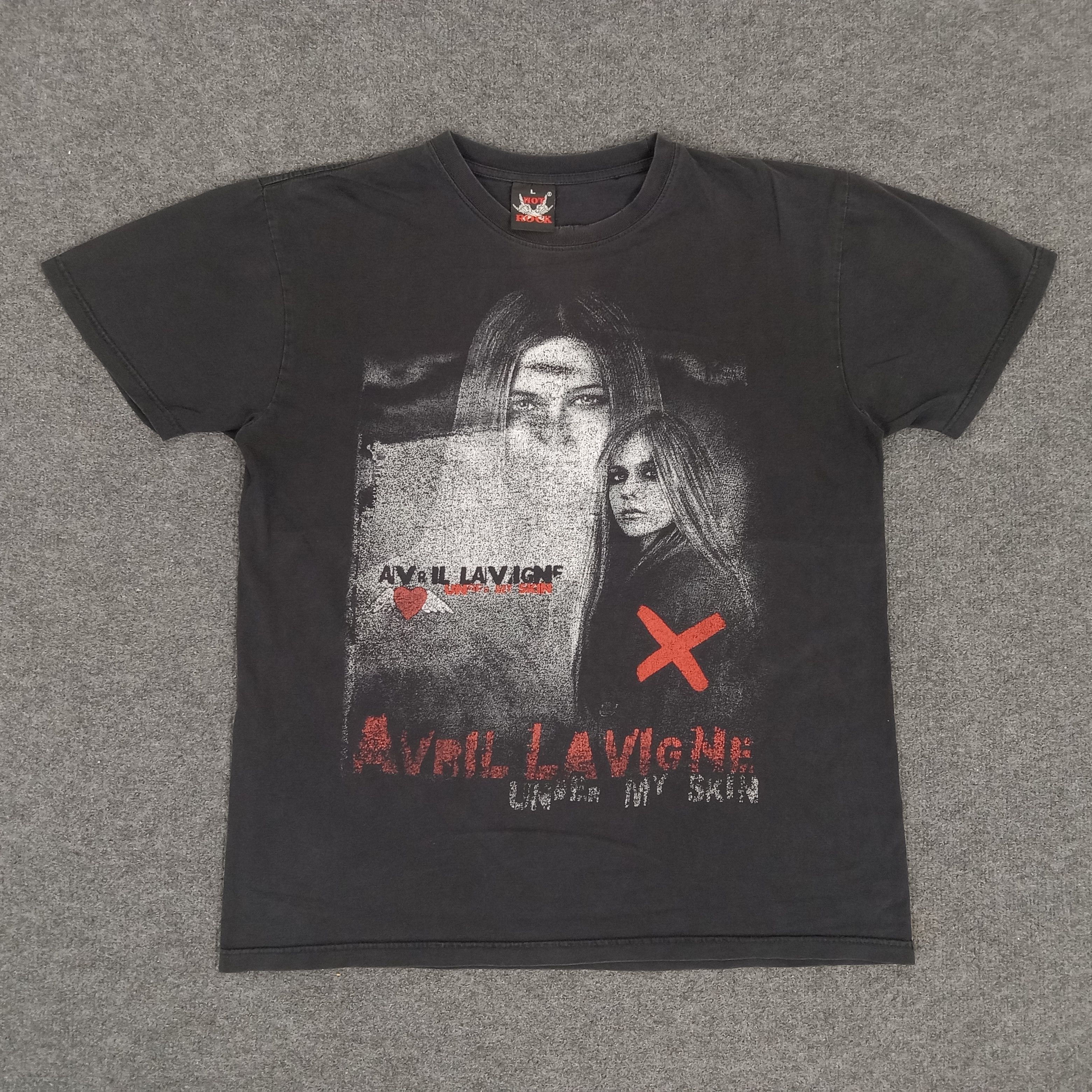 Avril Lavigne Canadian Punk Rock Singer Tshirt