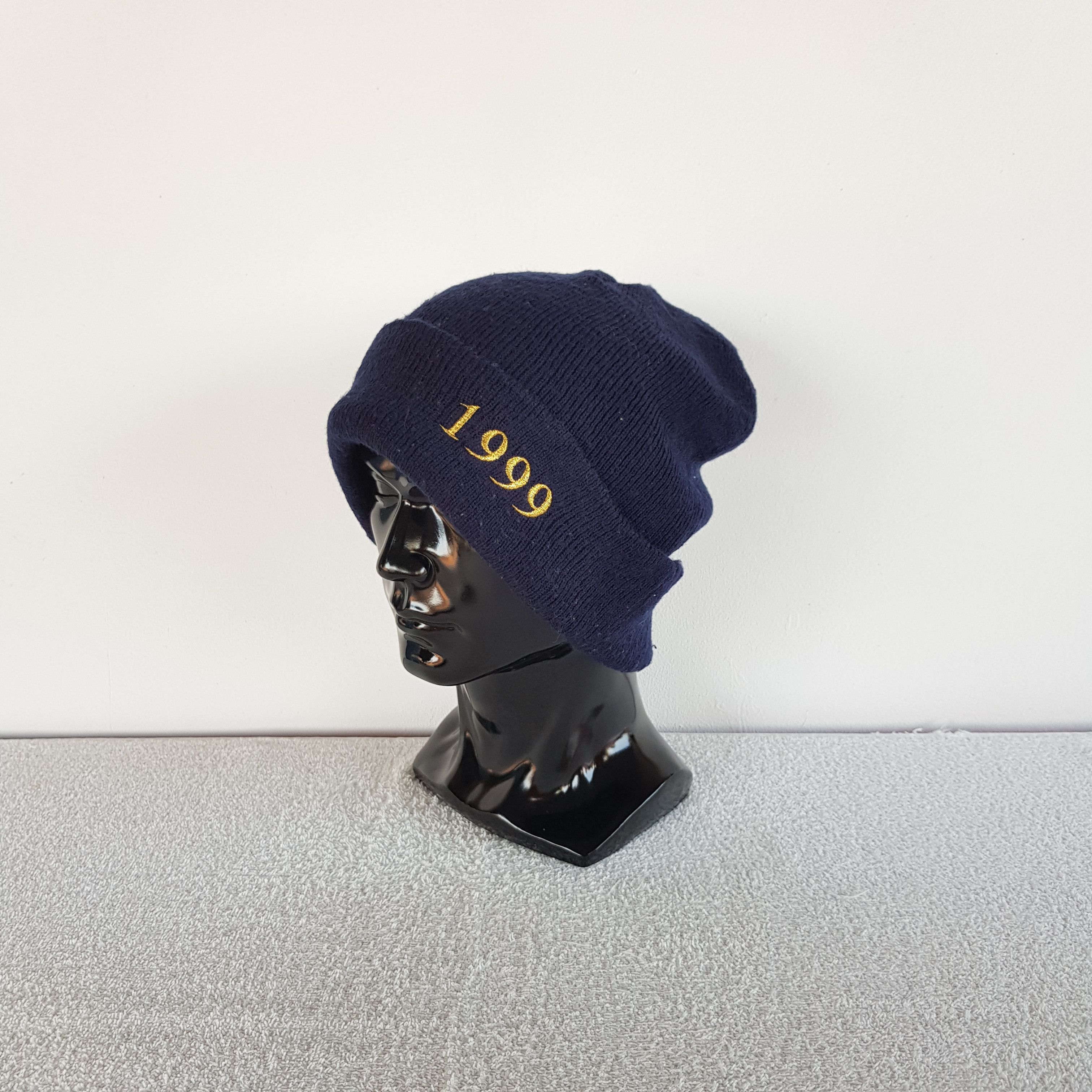 Japanese Brand Vintage Suntory L League Beanie Japanese Footballs Hats Size ONE SIZE - 1 Thumbnail