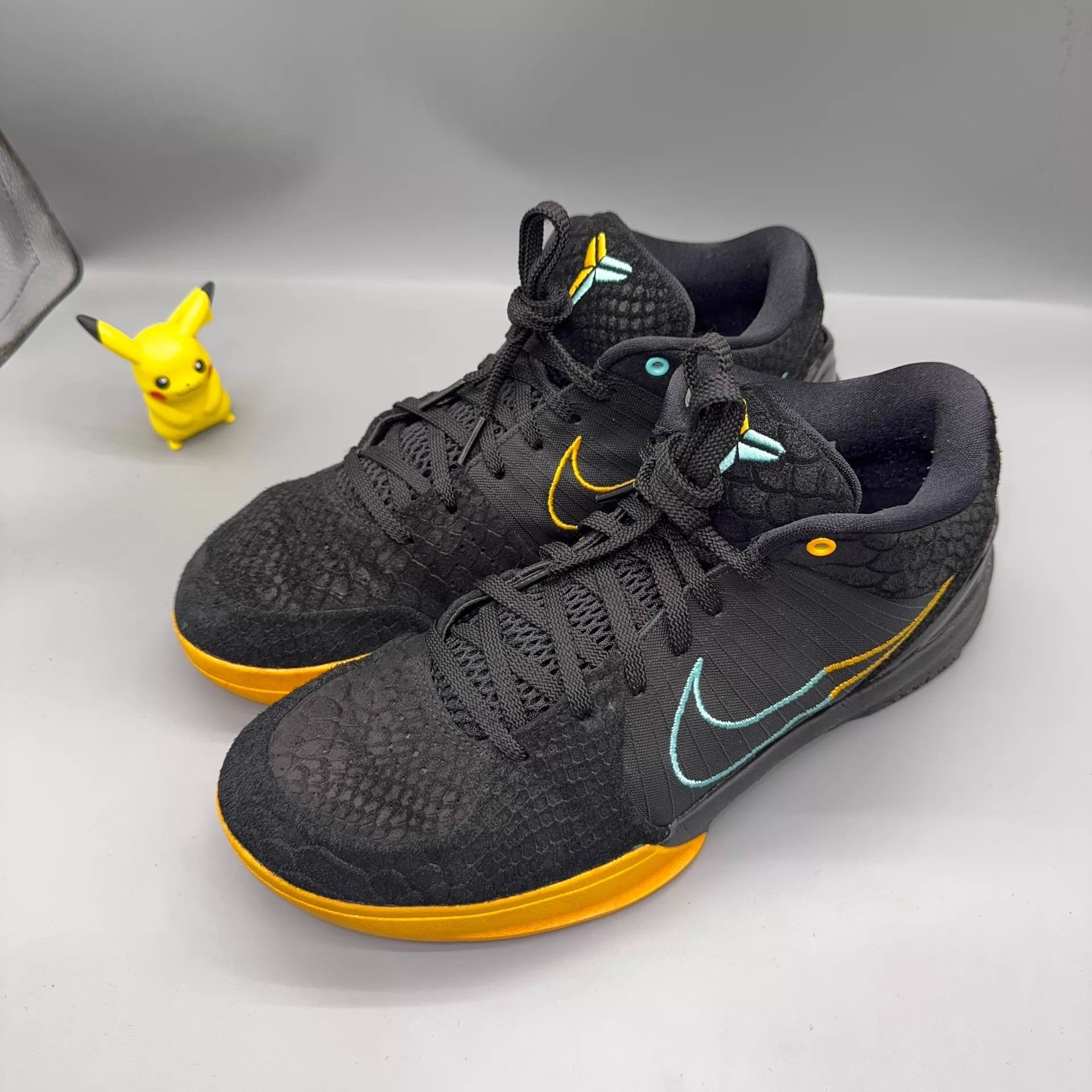Nike Nike Kobe 4 Black/Yellow AV6339-002 Size 43 Size US 10 / EU 43 - 1 Thumbnail