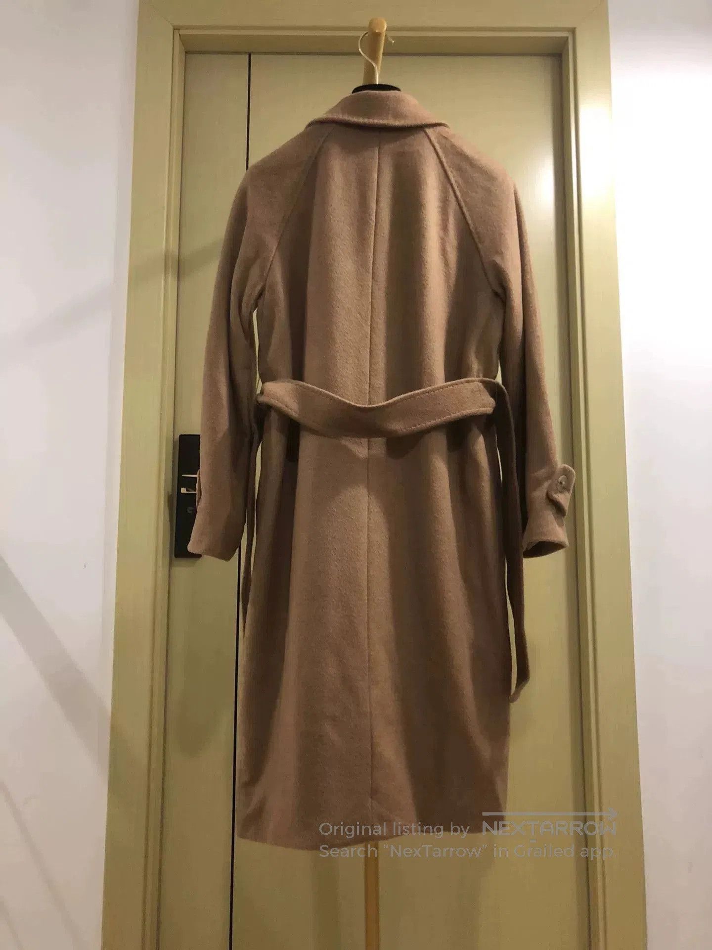 Max Mara MaxMara Camel Hair Coat for Women. Size M / US 6-8 / IT 42-44 - 2 Thumbnail