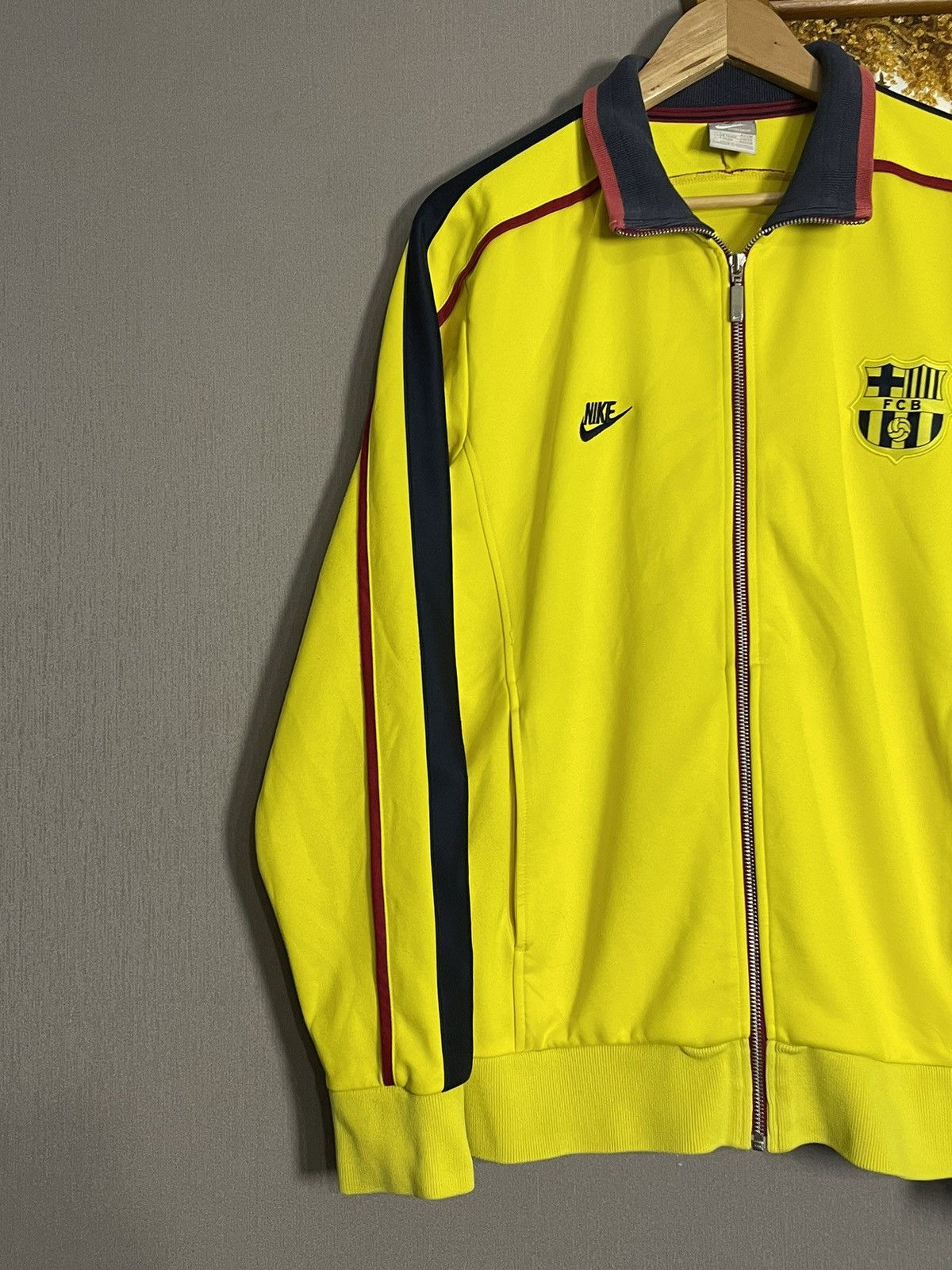 Nike Vintage Nike Barcelona Track Jacket Soccer Jersey Blokecore Size US L / EU 52-54 / 3 - 3 Thumbnail