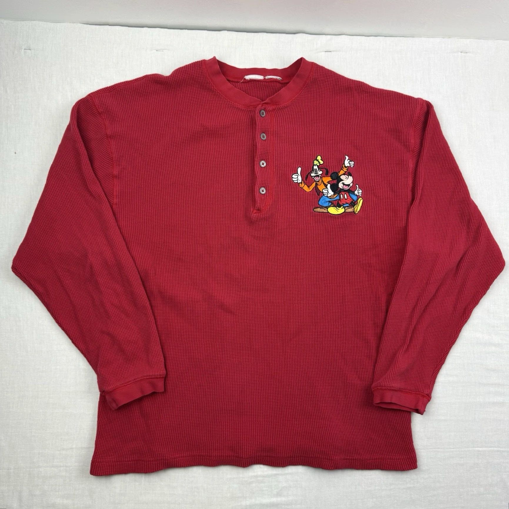 Disney VINTAGE Mickey Goofy Thermal Henley Shirt Adult Large Red Disney World Embroidered 90s Mens Tee Size US L / EU 52-54 / 3 - 2 Thumbnail