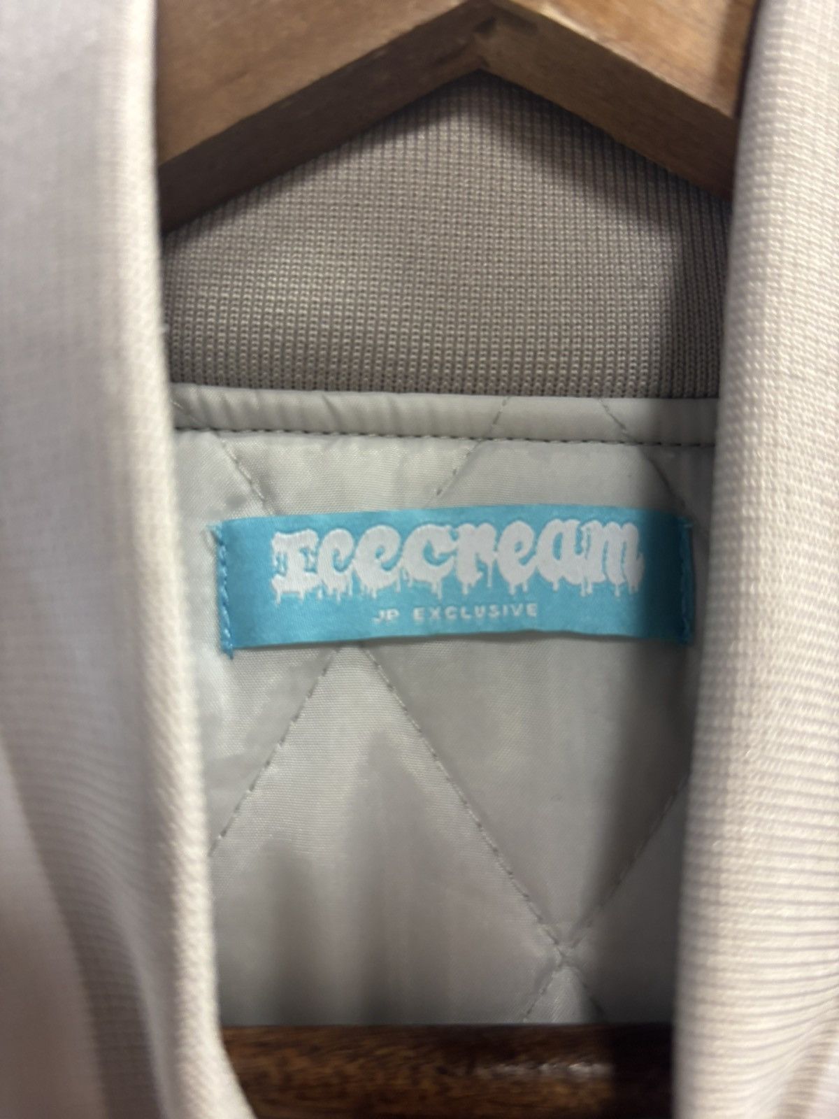 Icecream Icecream japan exclusive satin bomber Size US M / EU 48-50 / 2 - 3 Thumbnail