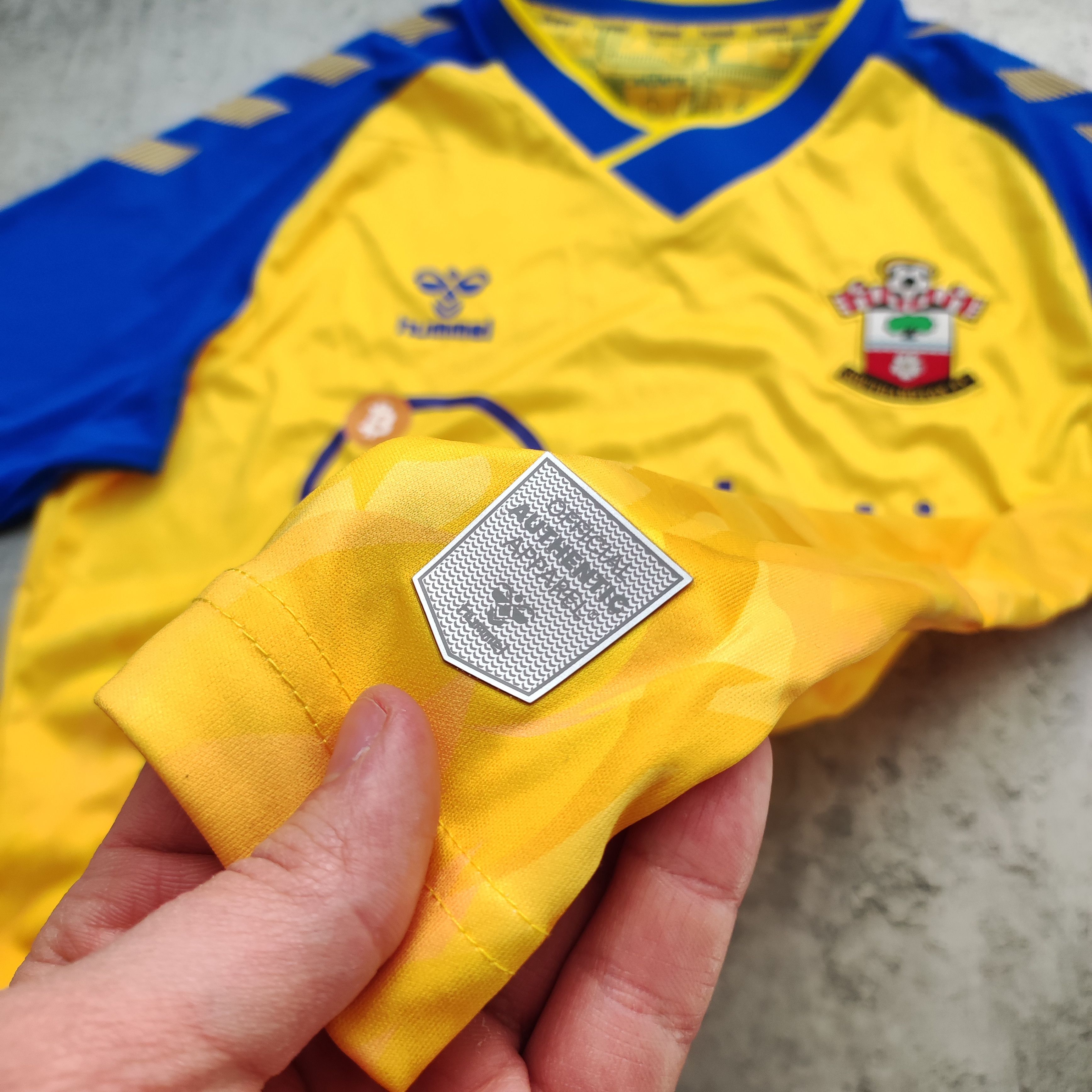 Vintage RARE 2021 Football Southampton FC Hummel Away Jersey Size US L / EU 52-54 / 3 - 5 Thumbnail