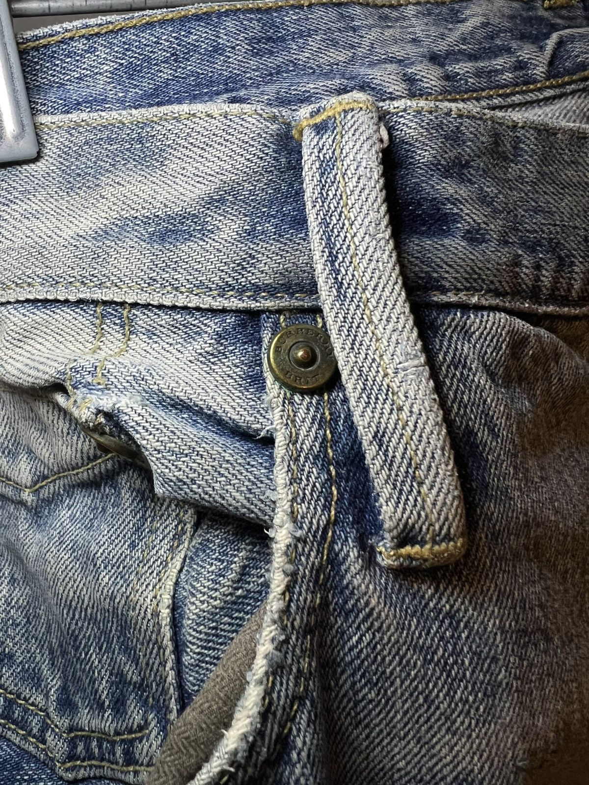 Burberry Vintage Burberry Brit slim faded jeans Size US 34 / EU 50 - 12 Thumbnail