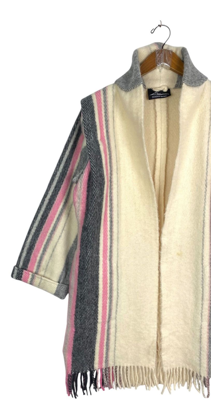 Vintage Rare‼️Vtg Lillunn Norway Pure Wool Coat Blanket Jacket Fringe Size L / US 10 / IT 46 - 2 Thumbnail